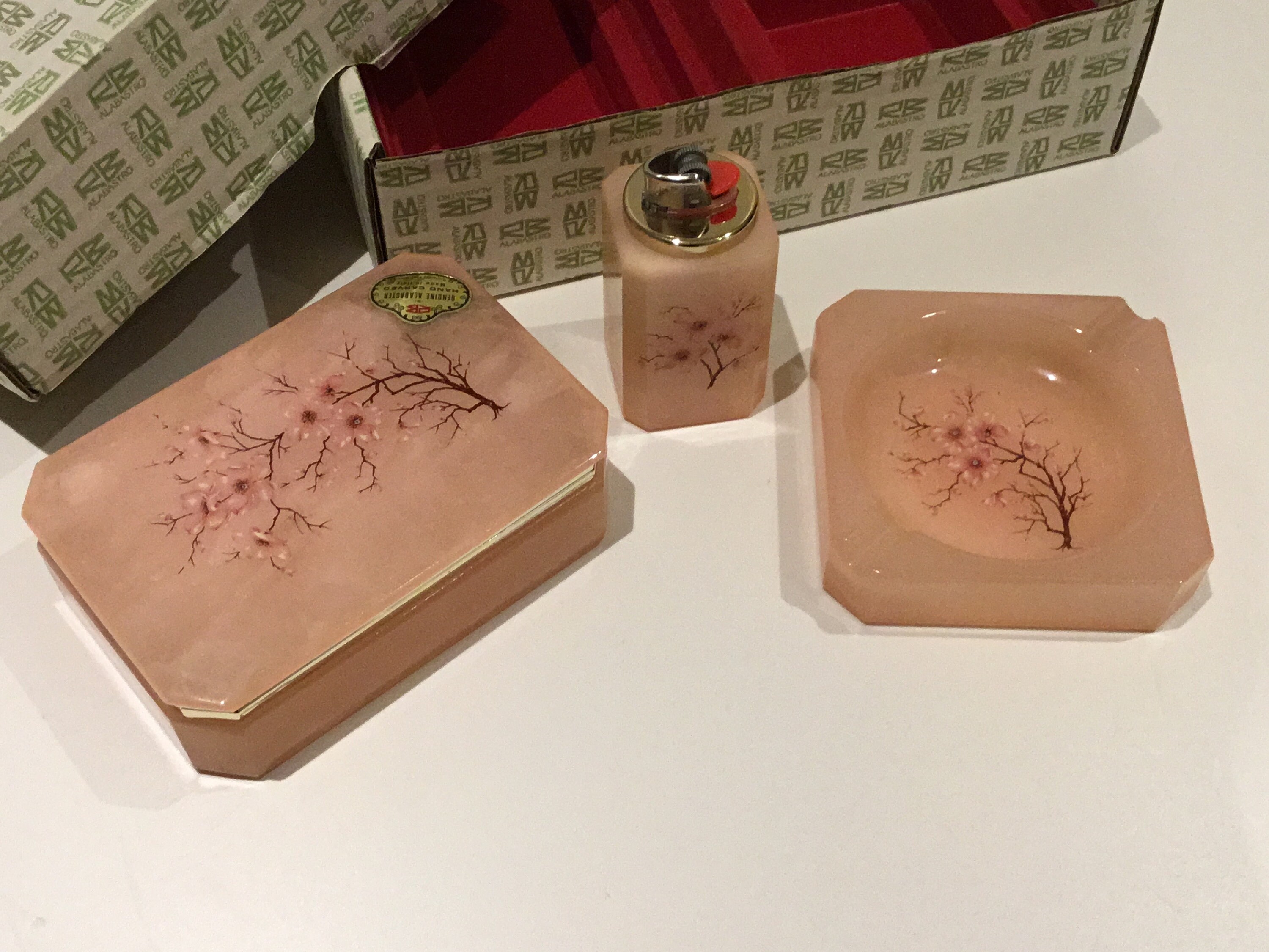 Vintage Smoking Set | 1970s Italian Onyx, RB Alabastro Hand Painted Box Ashtray Holder — photo 3 of 9