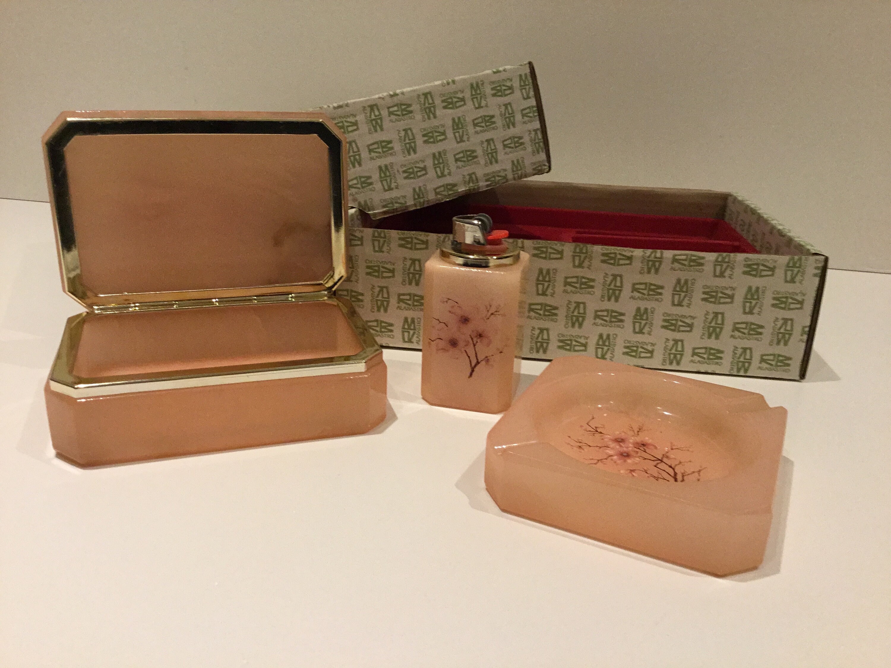 Vintage Smoking Set | 1970s Italian Onyx, RB Alabastro Hand Painted Box Ashtray Holder — photo 6 of 9
