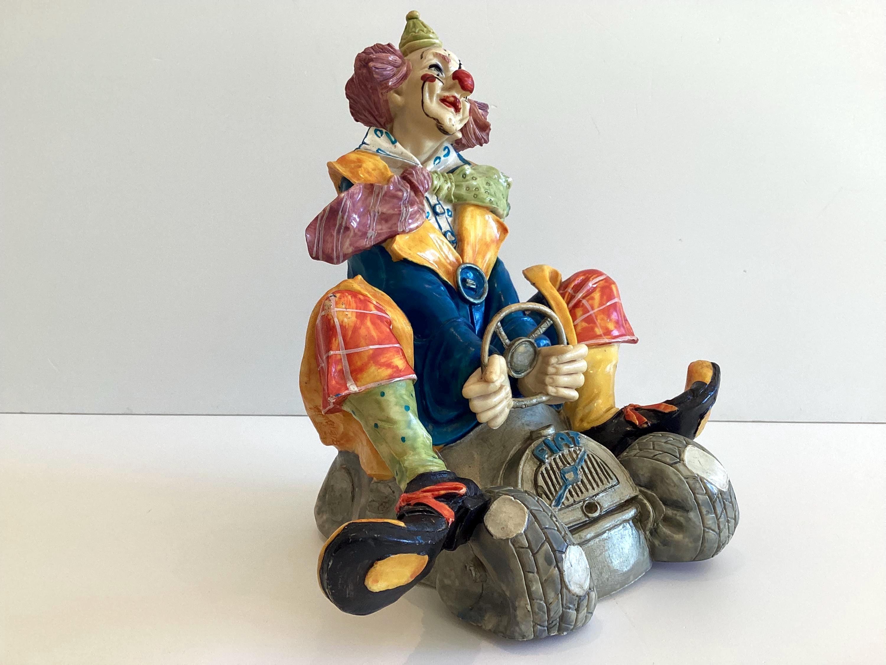 Vintage Clown Figurine | 1980s Italian Resin Sculpture D5073, Signed Fiat Car Statue — photo 7 of 11