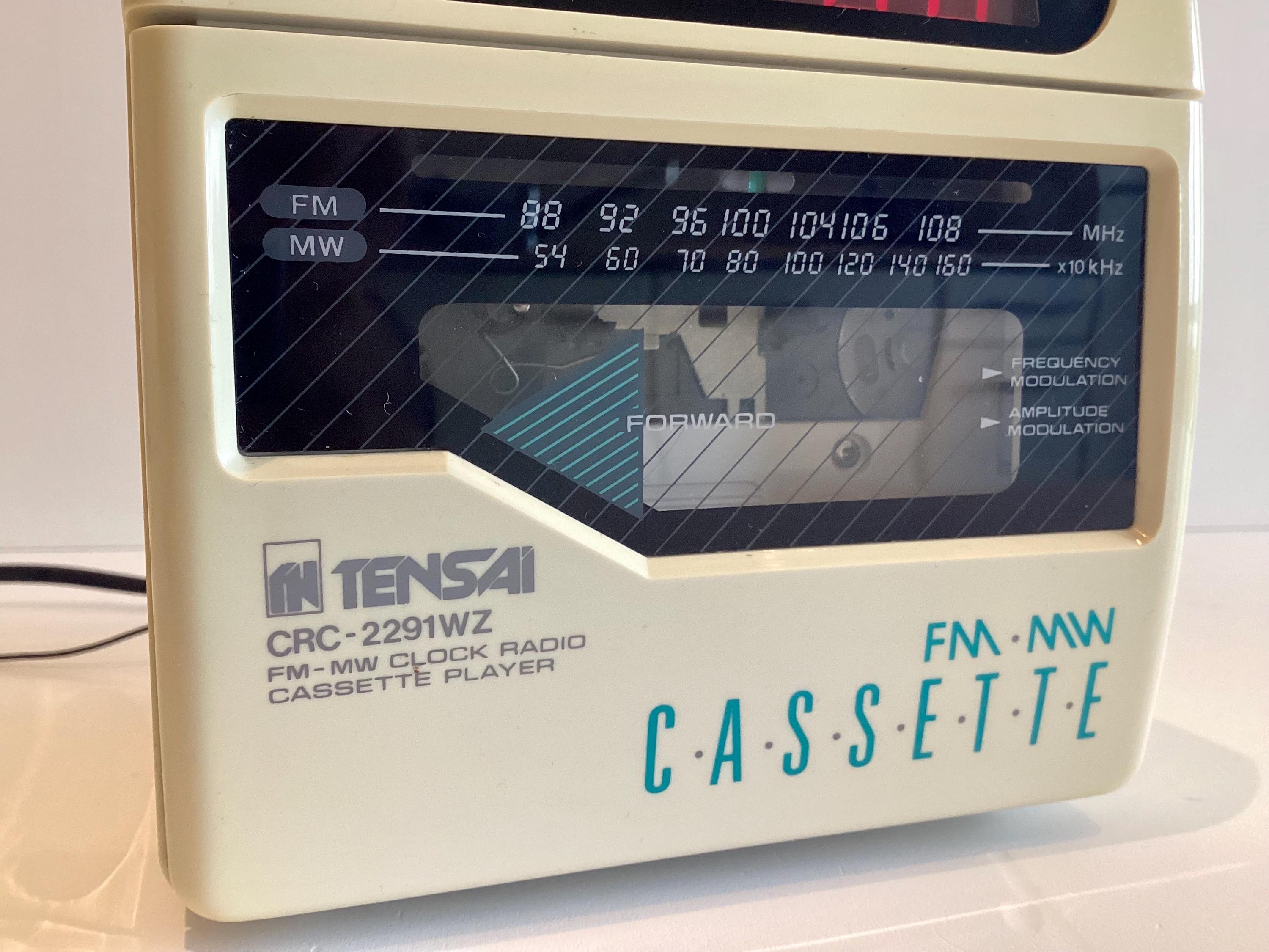 Vintage Radio Cube Clock | Tensai 1980s Cassette Player & Alarm, Rare Taiwan Retro Audio — photo 10 of 11