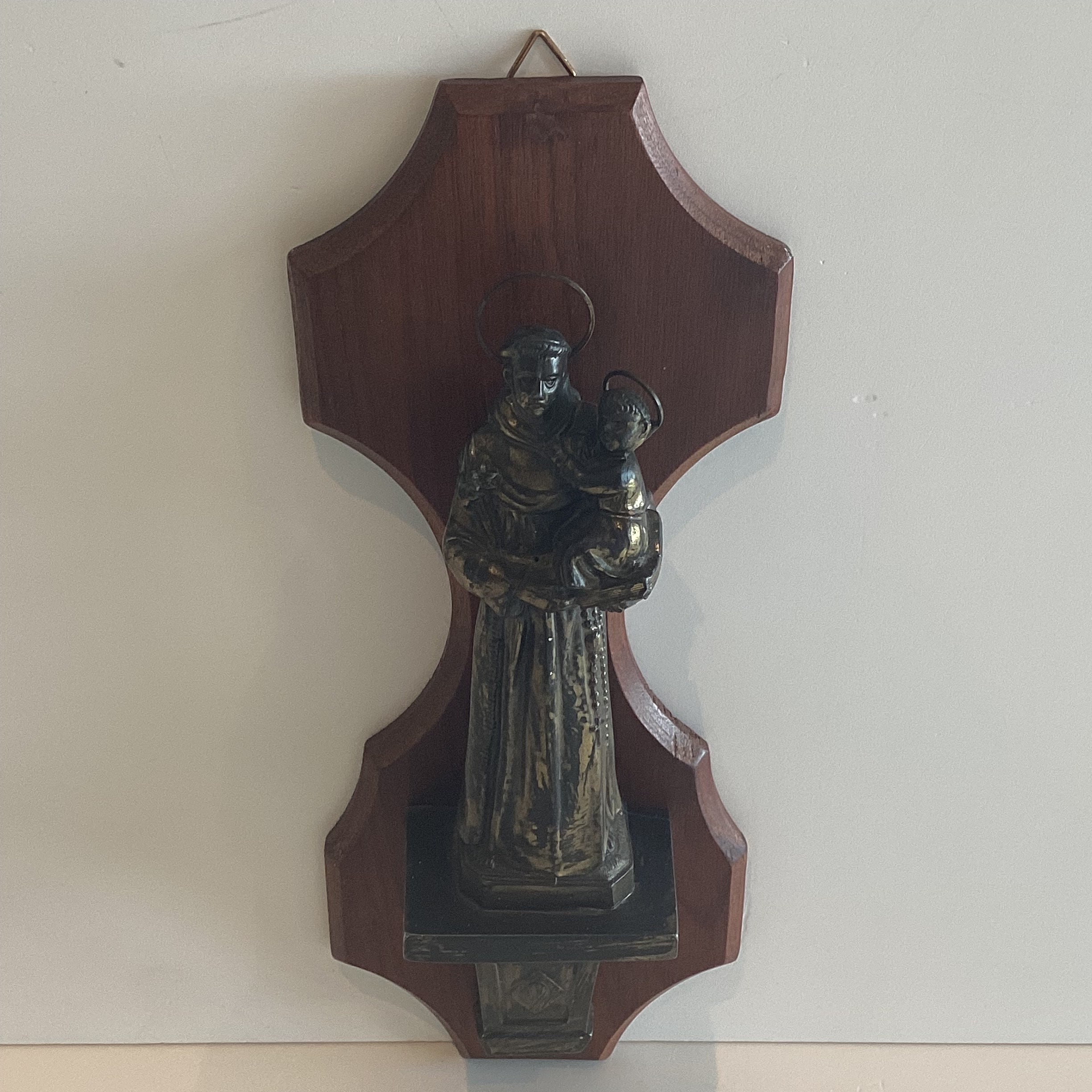 Antique Sculpture | 1900s French Saint Anthony, Religious Wall Statue — photo 7 of 8