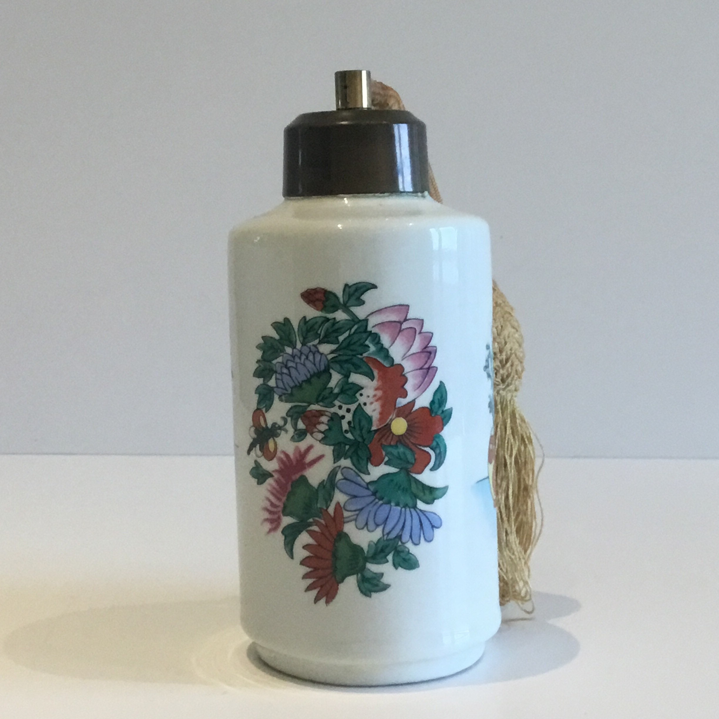 Vintage Parfume Bottle | 1950s Chinese Porcelain with Manual Pump, Rare Collector's Item — photo 3 of 8