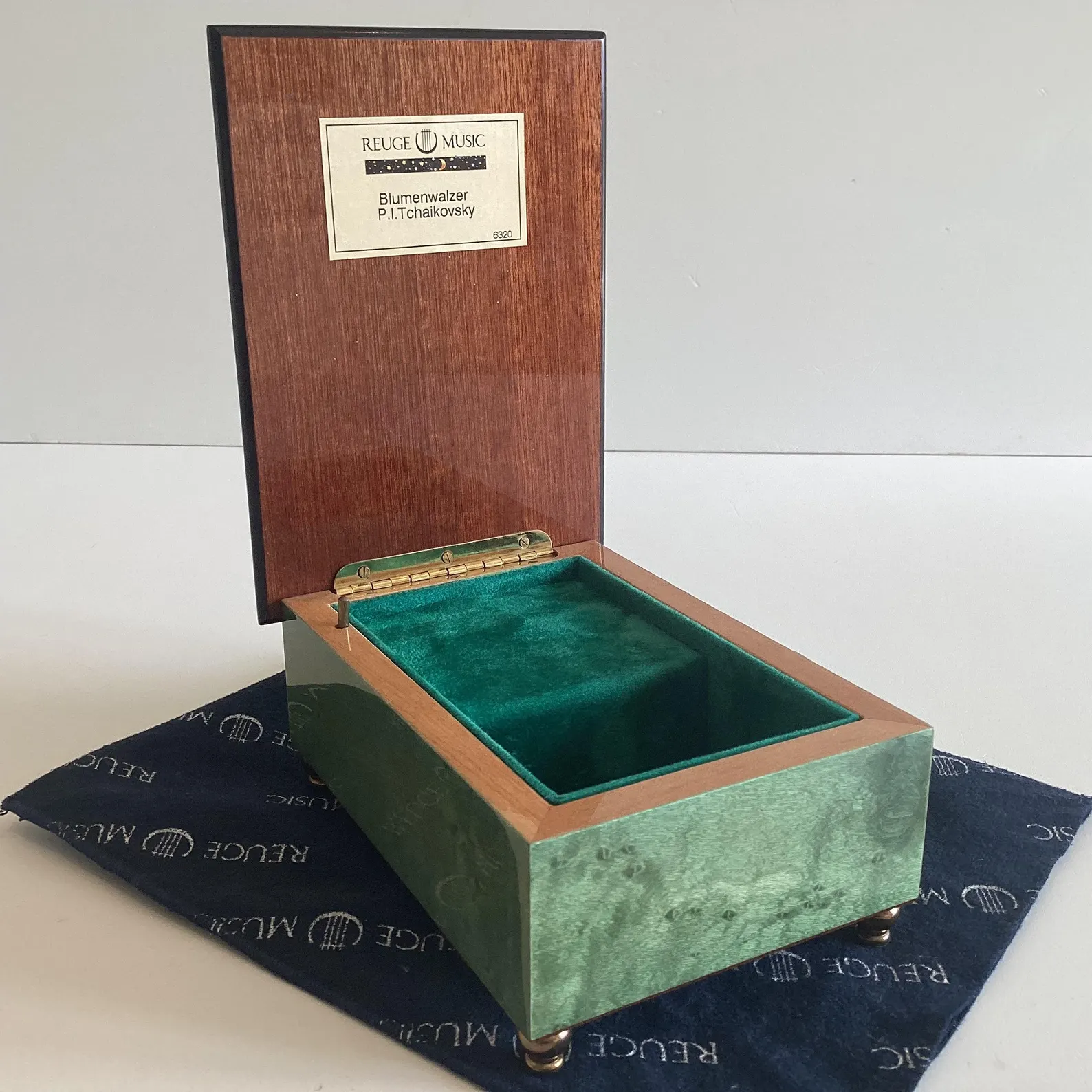 Vintage Music Box Reuge Swiss Chopin Tristesse 1980s Green Lacquered Wood — photo 3 of 11