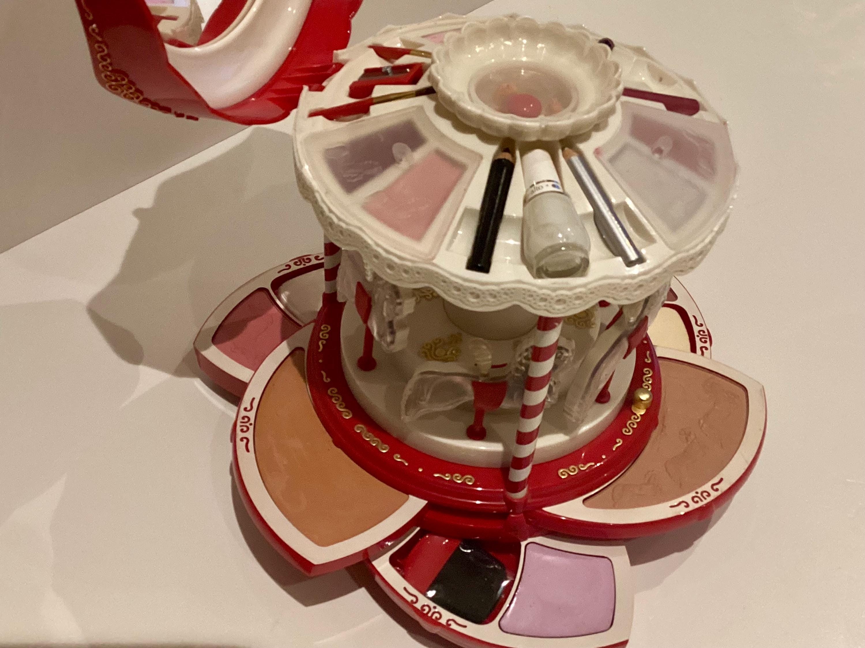 Vintage Vanity Pupa Milano Carousel Carillon Music Box, 1993 Limited Edition with Tin Box — photo 9 of 11