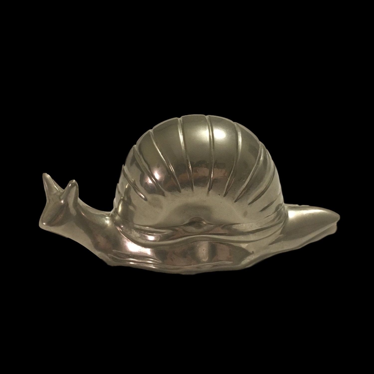 Vintage Box | 1960s Metal Trinket Snail Container, Mid Century Home Decor — photo 2 of 5