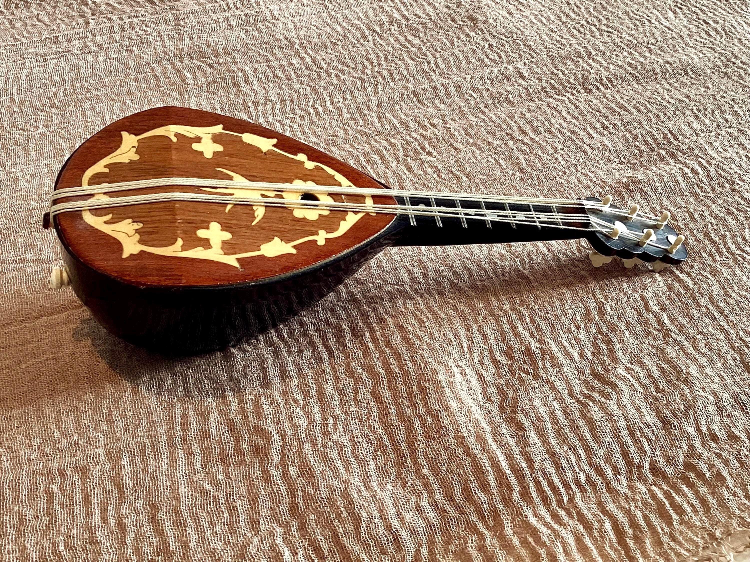 Vintage Music Box | Sorrento Inlaid Mandolin, Sankyo Movement "Santa Lucia", Italian Collectible — photo 4 of 9