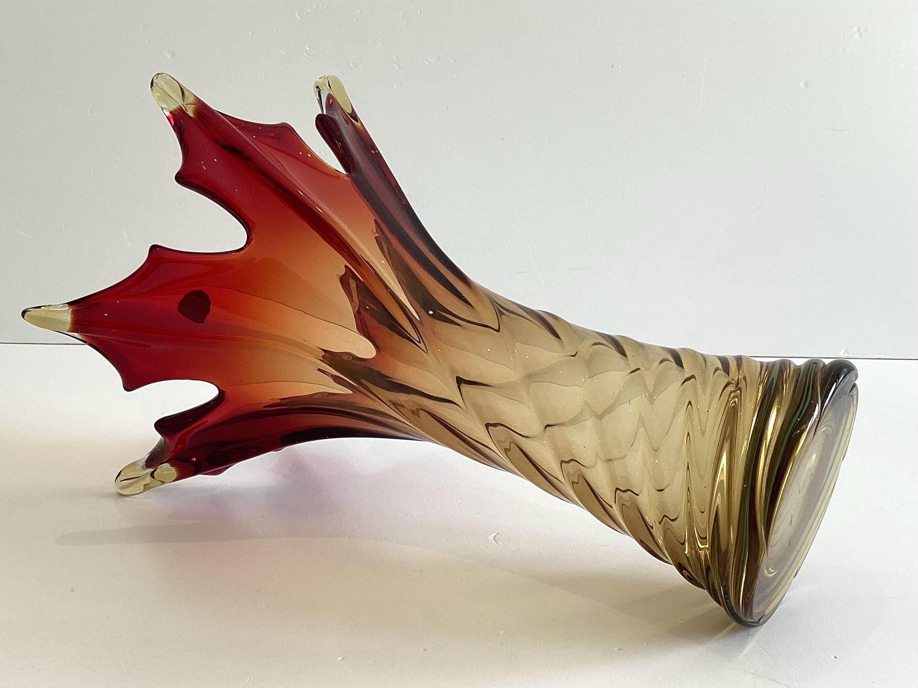 Vintage Murano Vase | 1960s Sommerso Flame, Three Original Labels, Amber to Ruby — photo 7 of 11