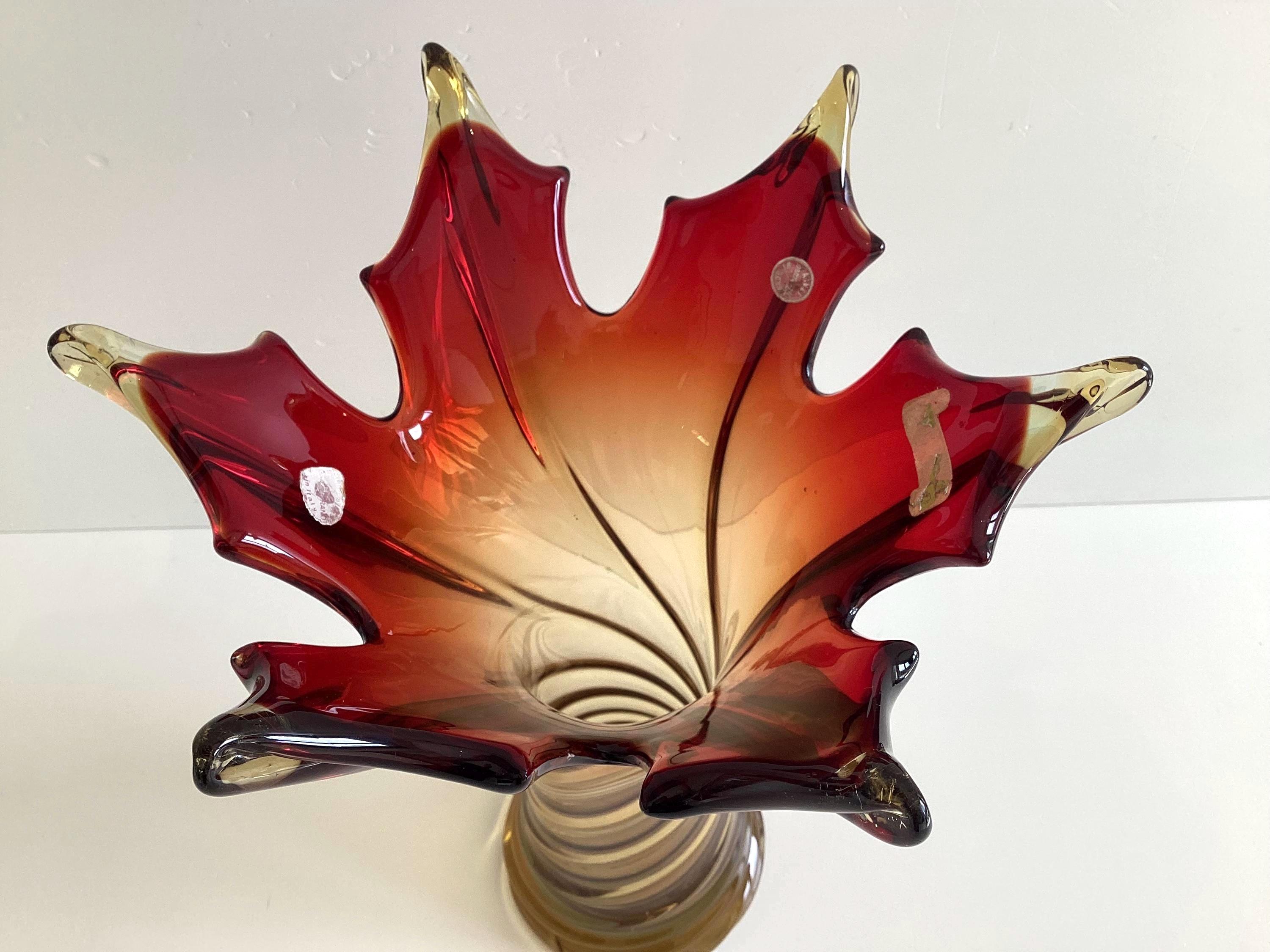 Vintage Murano Vase | 1960s Sommerso Flame, Three Original Labels, Amber to Ruby — photo 8 of 11