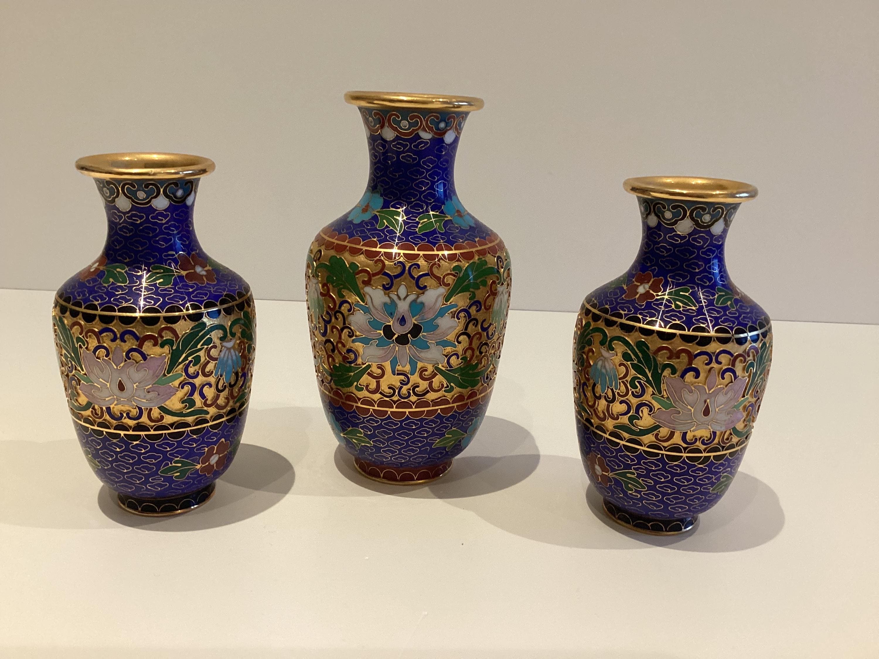 Vintage Cloisonne Vase Chinese Gold Plated Floral Enamel (1950s) Home Decor — photo 2 of 8