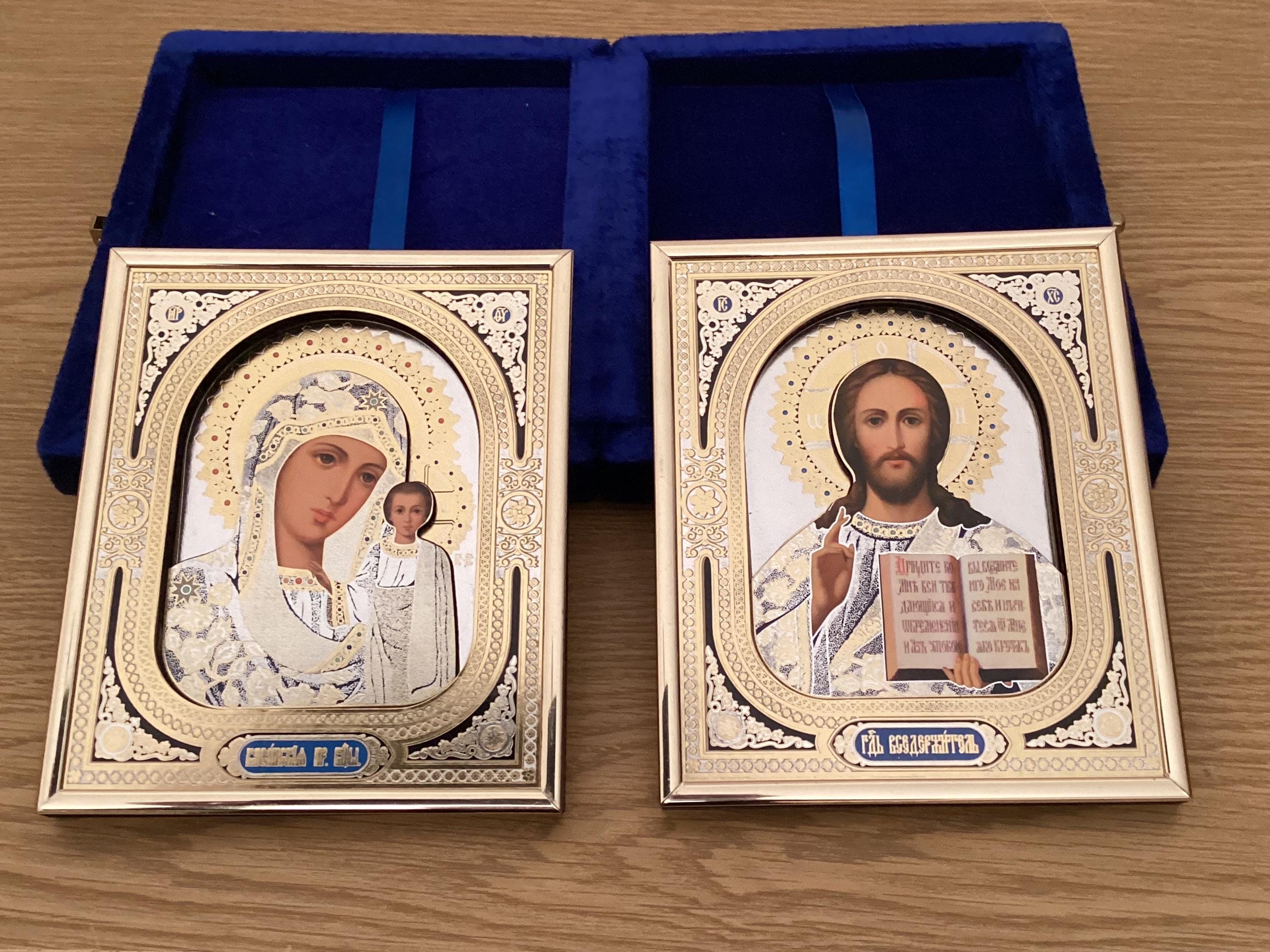 Vintage Icons | Saint Mary & Jesus Pantocrator Pair, Velvet Case Orthodox  Travel Set — photo 9 of 9