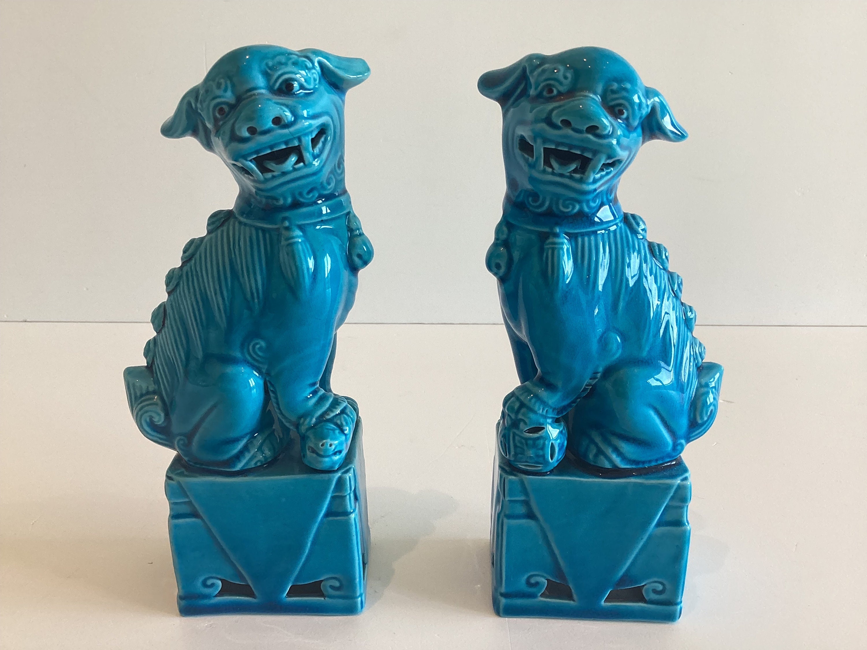 Vintage Porcelain | 1960s Chinese Foo Dogs Pair, Turquoise Glaze Feng Shui Deco — photo 3 of 10