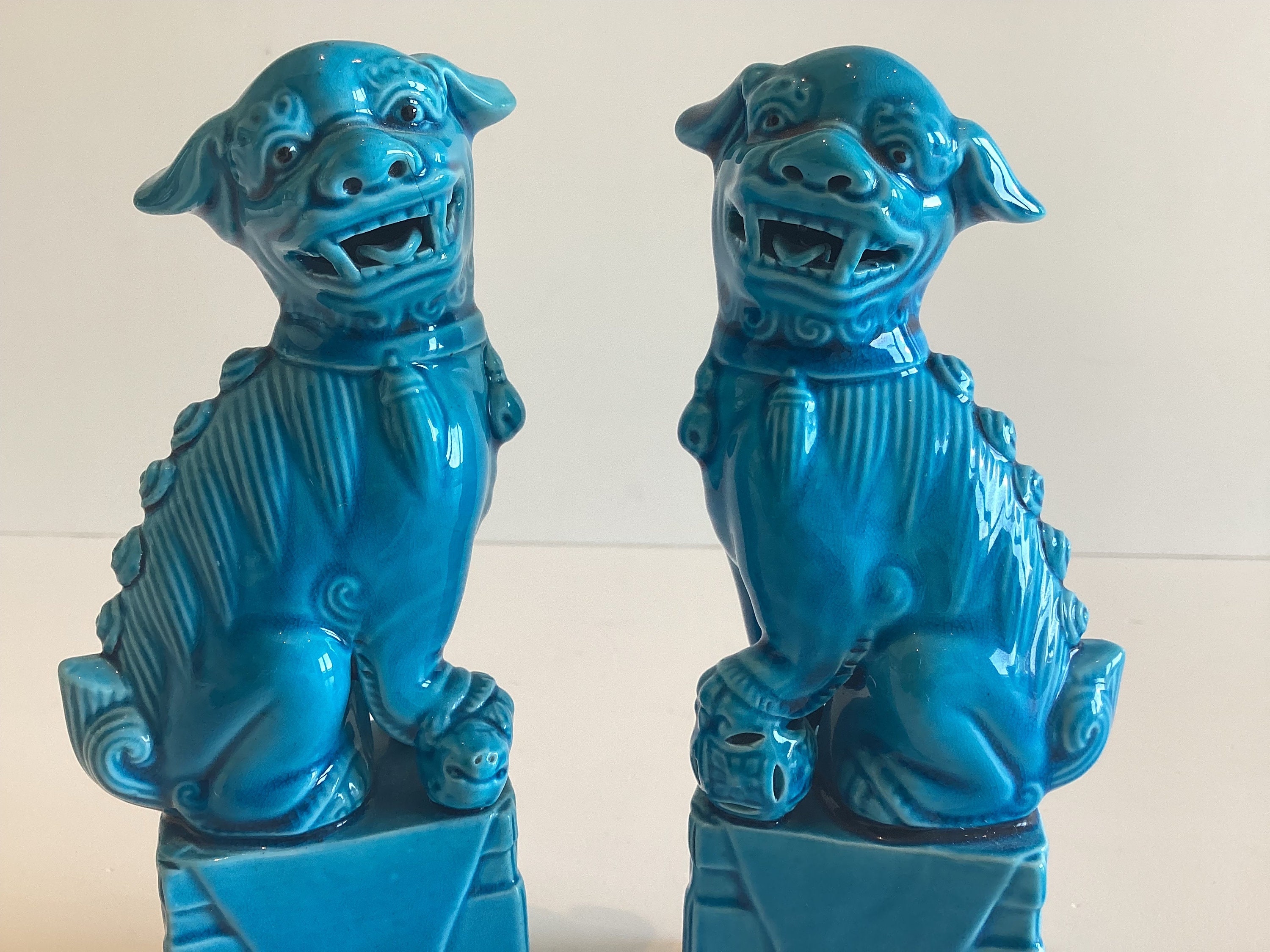 Vintage Porcelain | 1960s Chinese Foo Dogs Pair, Turquoise Glaze Feng Shui Deco — photo 4 of 10
