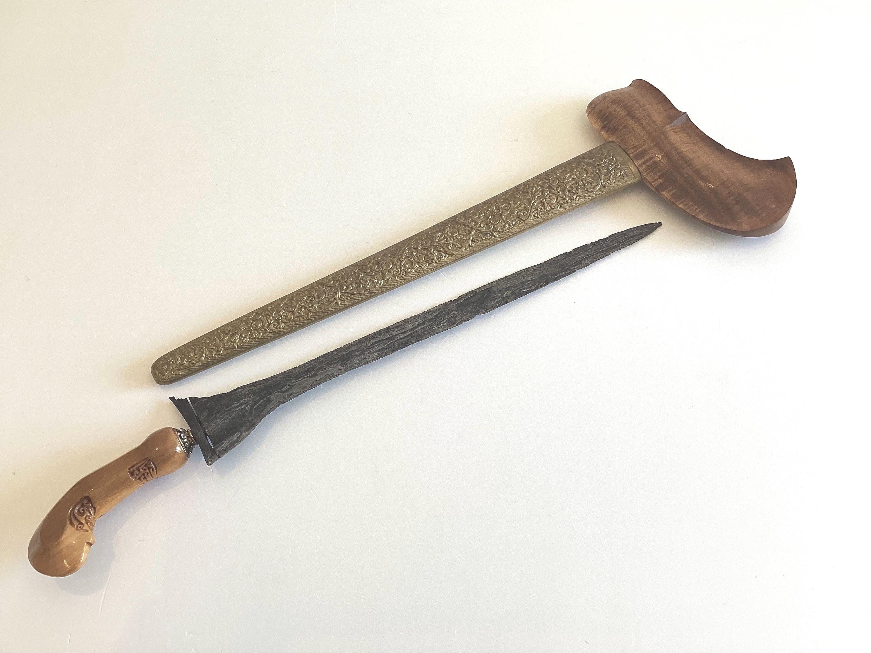 Antique Indonesian Keris (19th Century) Javanese Dagger, Meteorite Blade, Hand Carved Wood & Brass Sheath — photo 3 of 7