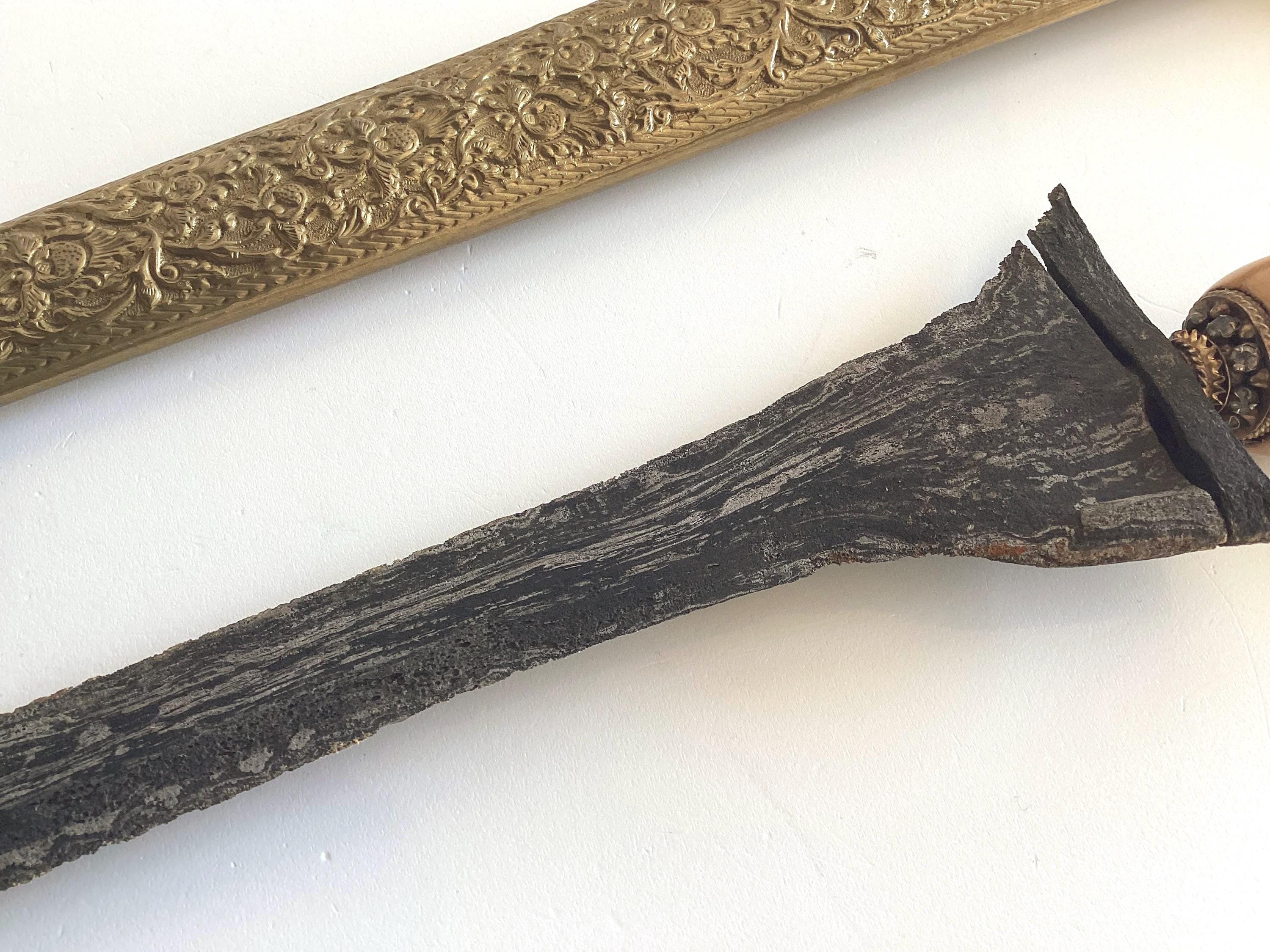 Antique Indonesian Keris (19th Century) Javanese Dagger, Meteorite Blade, Hand Carved Wood & Brass Sheath — photo 5 of 7
