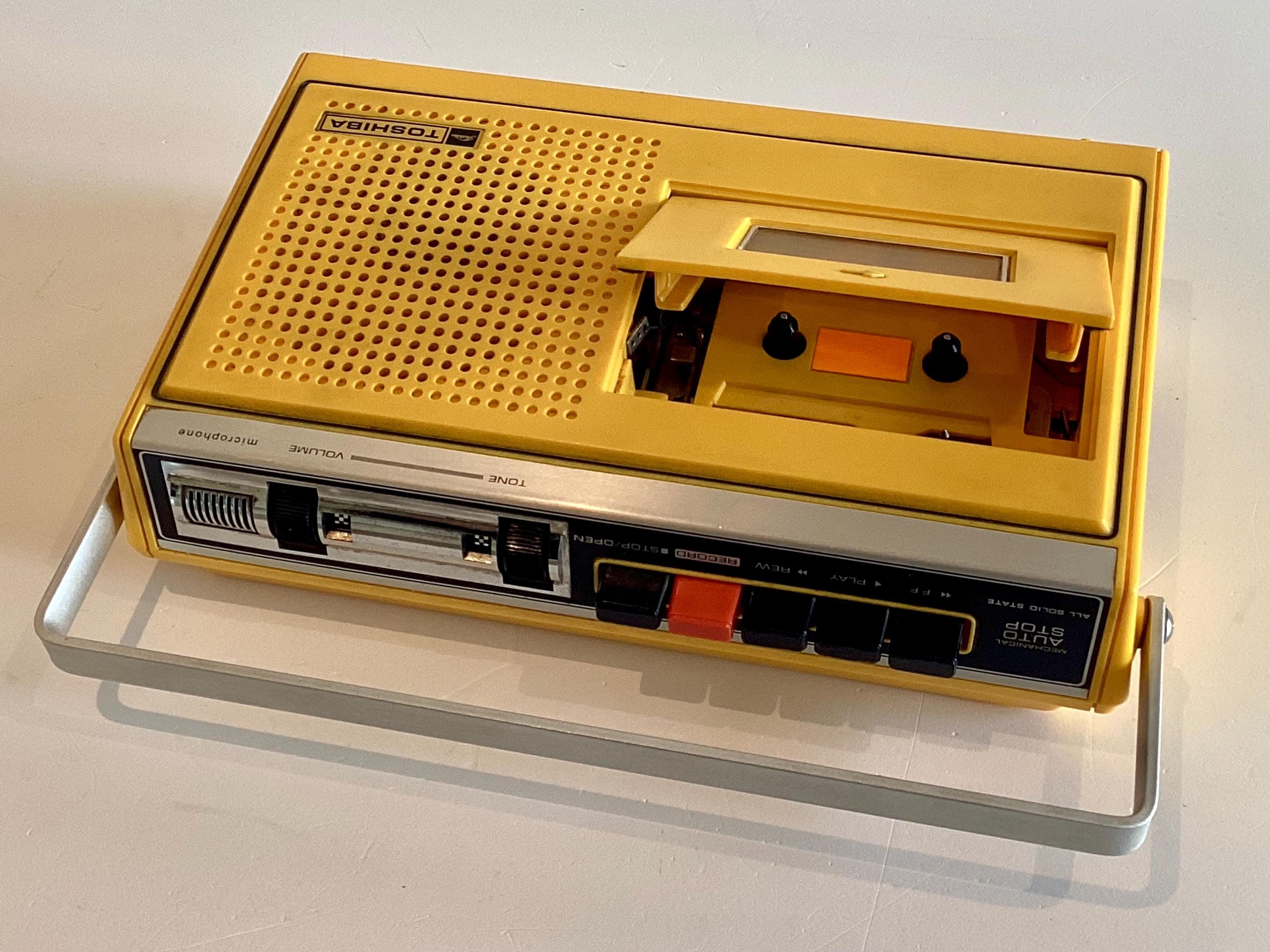 Vintage Recorder | Toshiba KT-213D 1974 Cassette Player, Made in Japan — photo 4 of 11