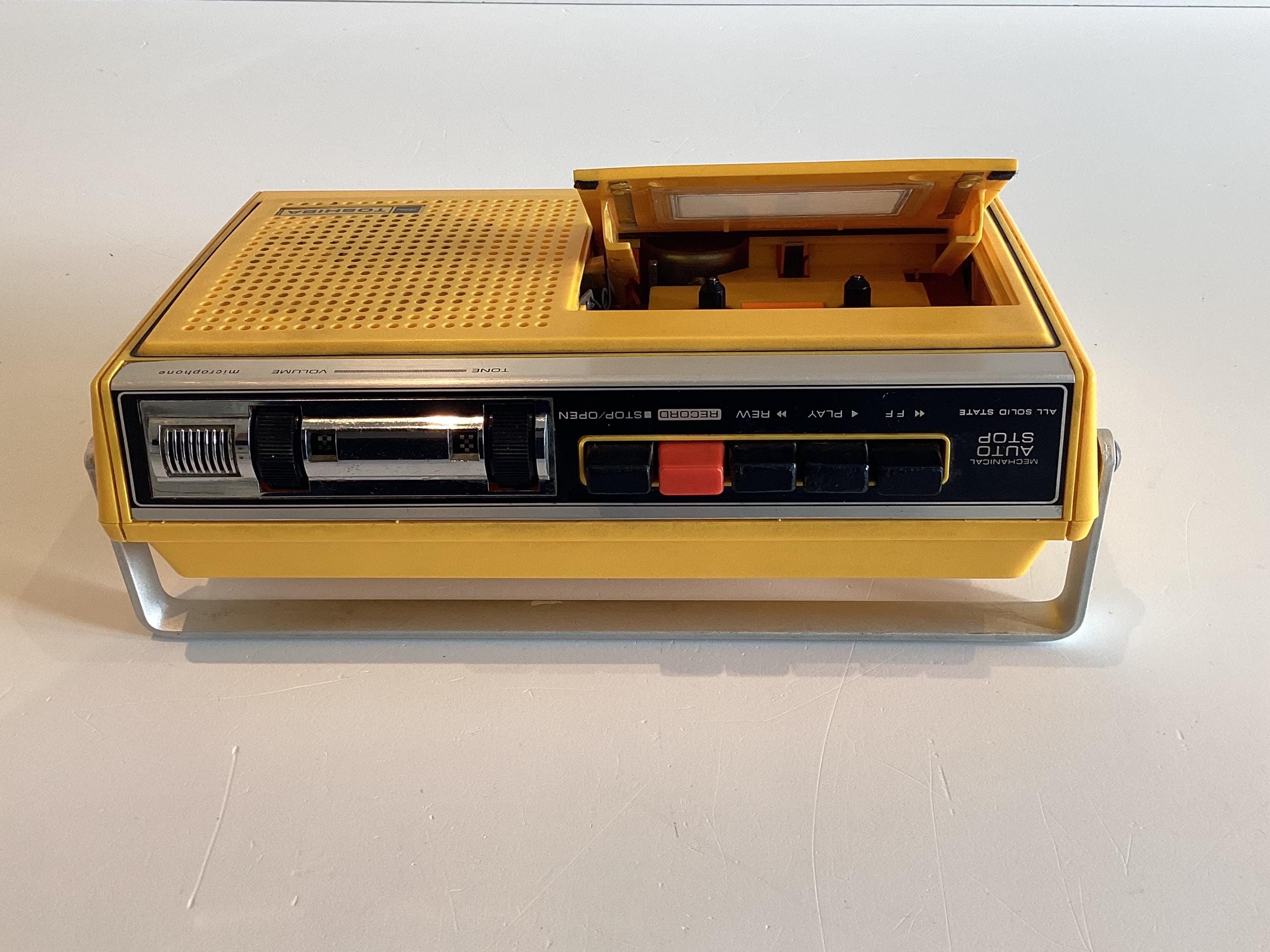 Vintage Recorder | Toshiba KT-213D 1974 Cassette Player, Made in Japan — photo 7 of 11