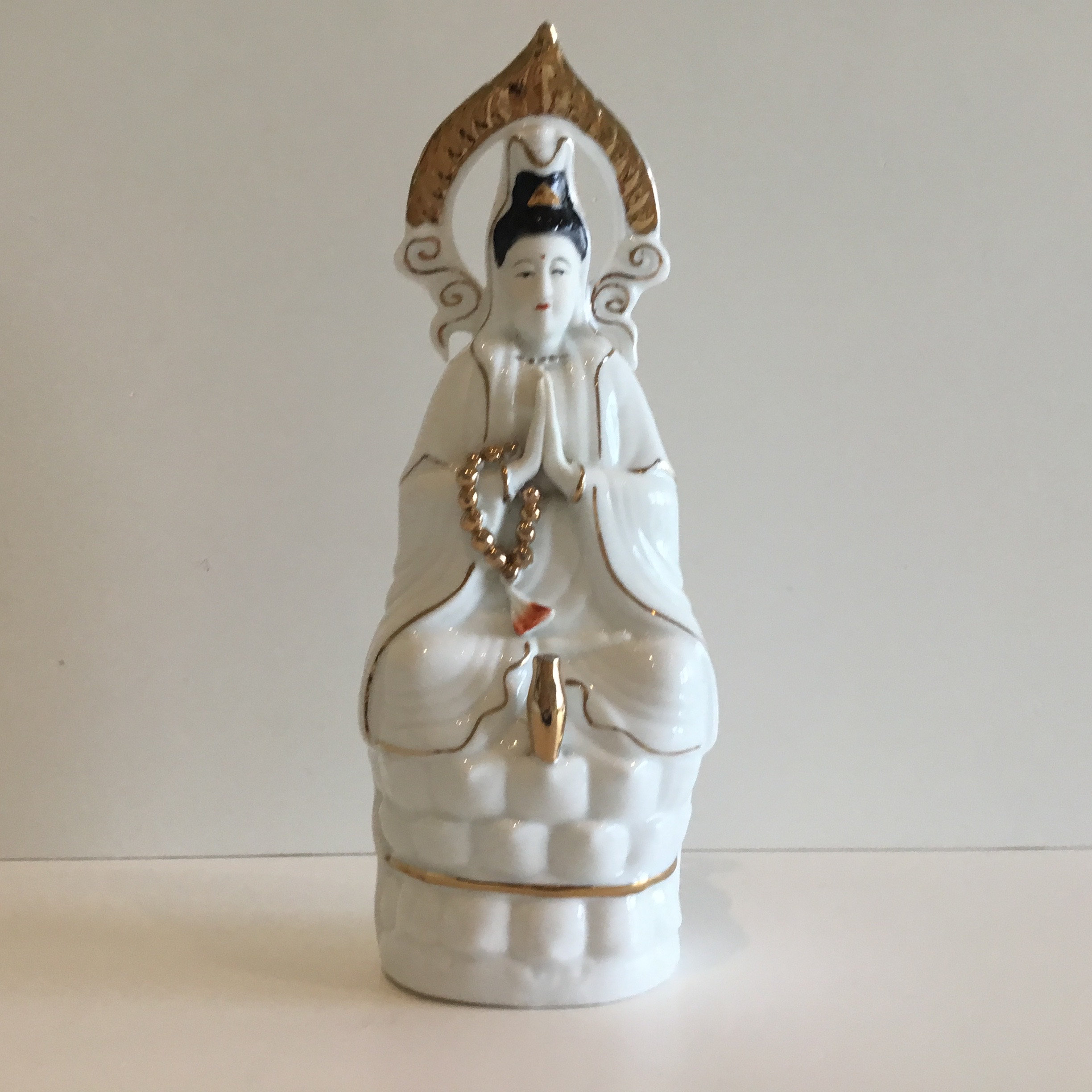 Chinese Porcelain Guan Yin Statue (1970s) Hand-Painted, Gold Finish — photo 3 of 7