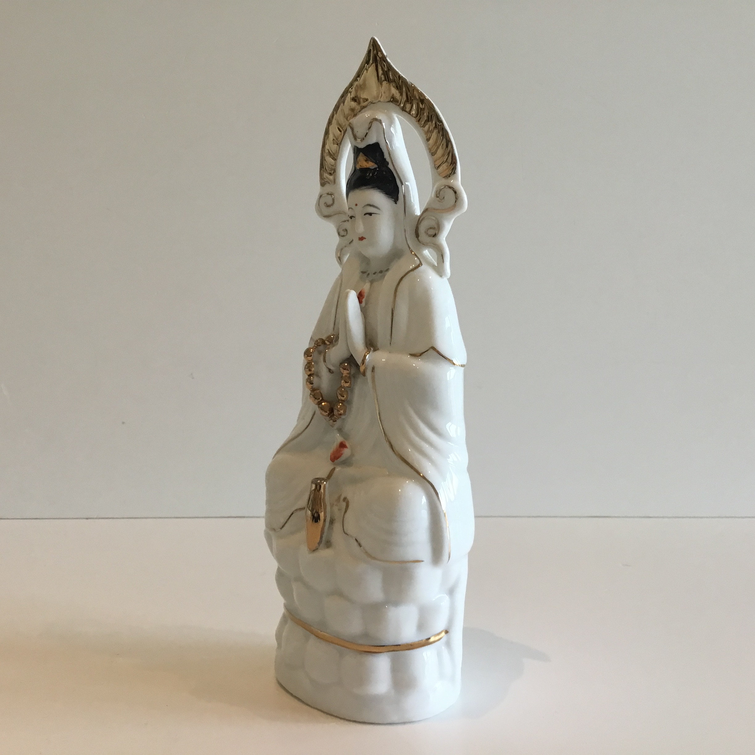 Chinese Porcelain Guan Yin Statue (1970s) Hand-Painted, Gold Finish — photo 7 of 7
