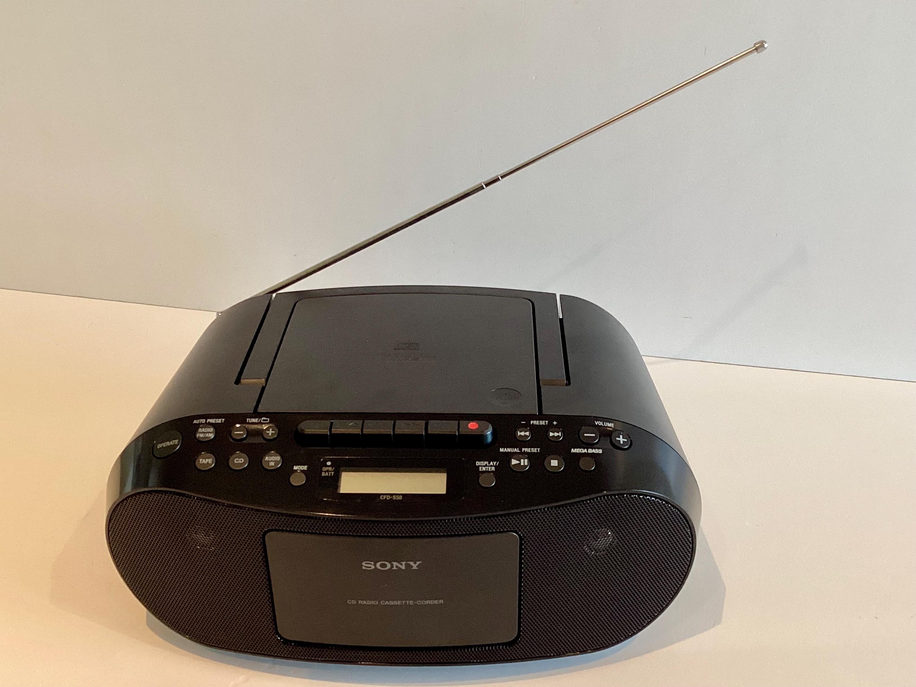 Vintage Boombox | Sony CFD-S50 Black CD Radio Cassette Recorder MP3 Mega Bass — photo 2 of 11