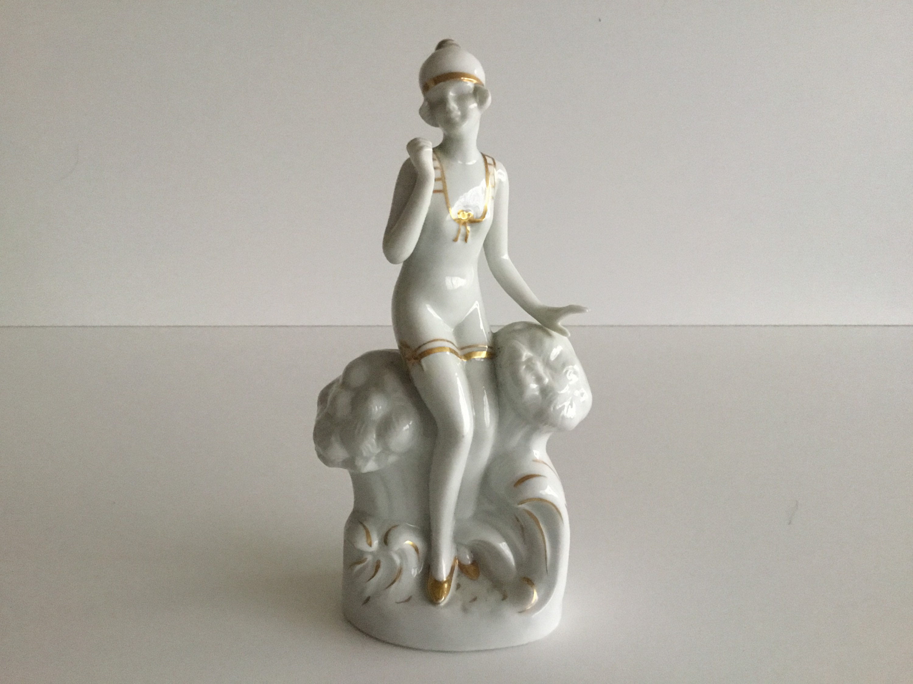 Vintage Porcelain | 1930s German Figurine White and Gold, Numbered 1293 Collectible — photo 2 of 7