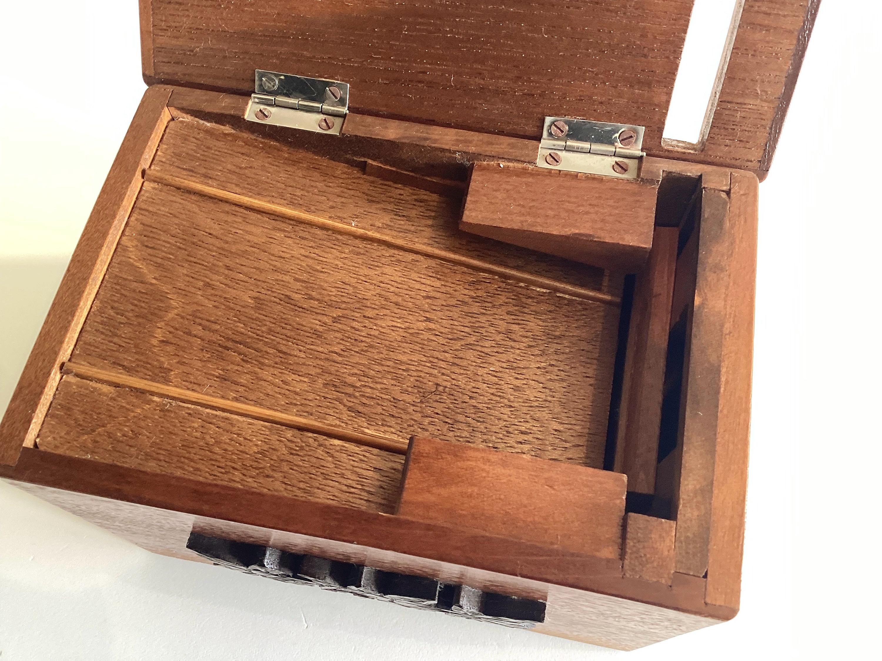 Very Rare Cigarette Holder Music Box (1940s) Automatic Dispenser Made In Japan — photo 5 of 9