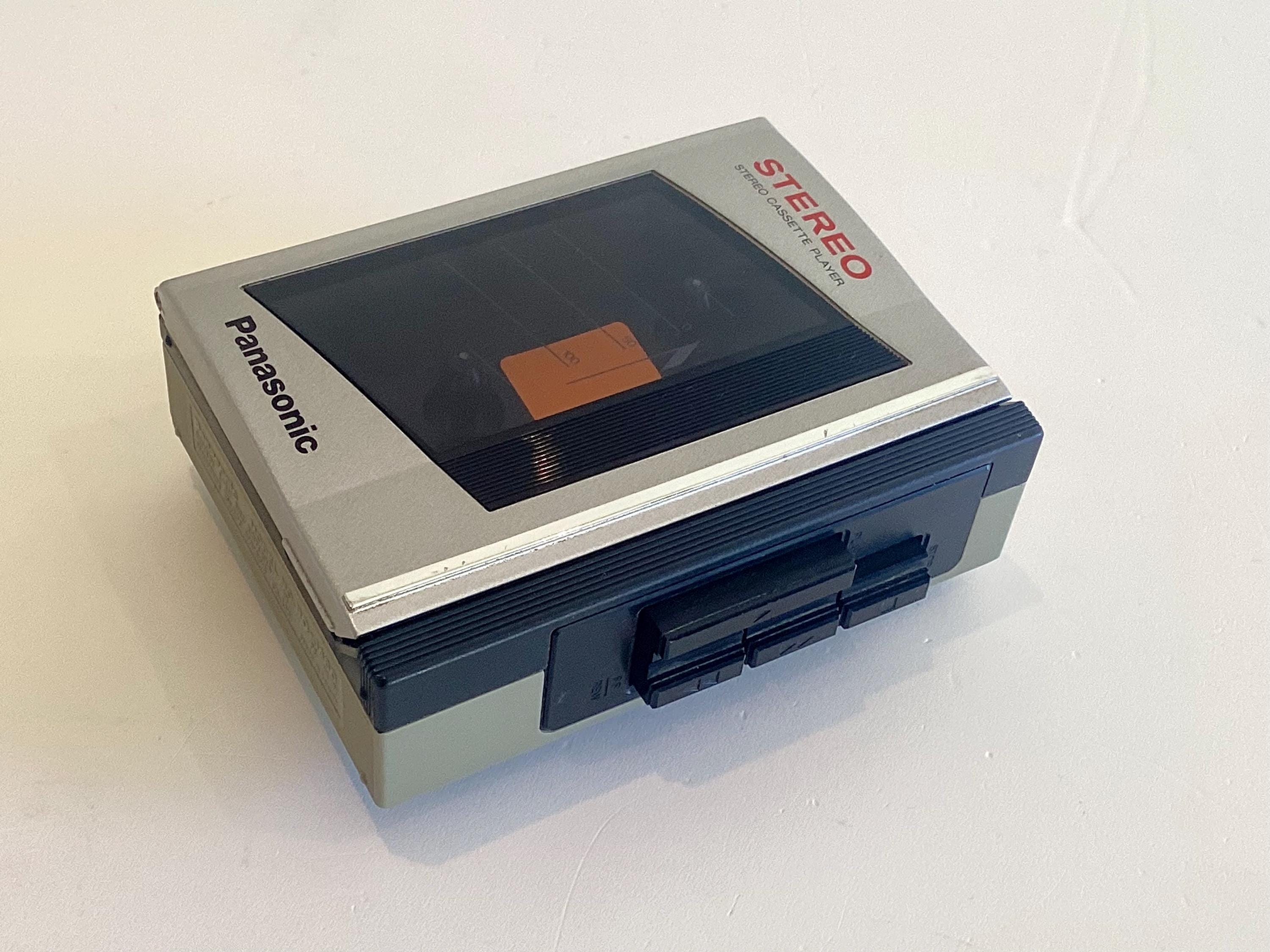 Vintage Walkman | 1980s Panasonic Portable Cassette Player NO.RQ-JA60, Silver Working Stereo — photo 2 of 11
