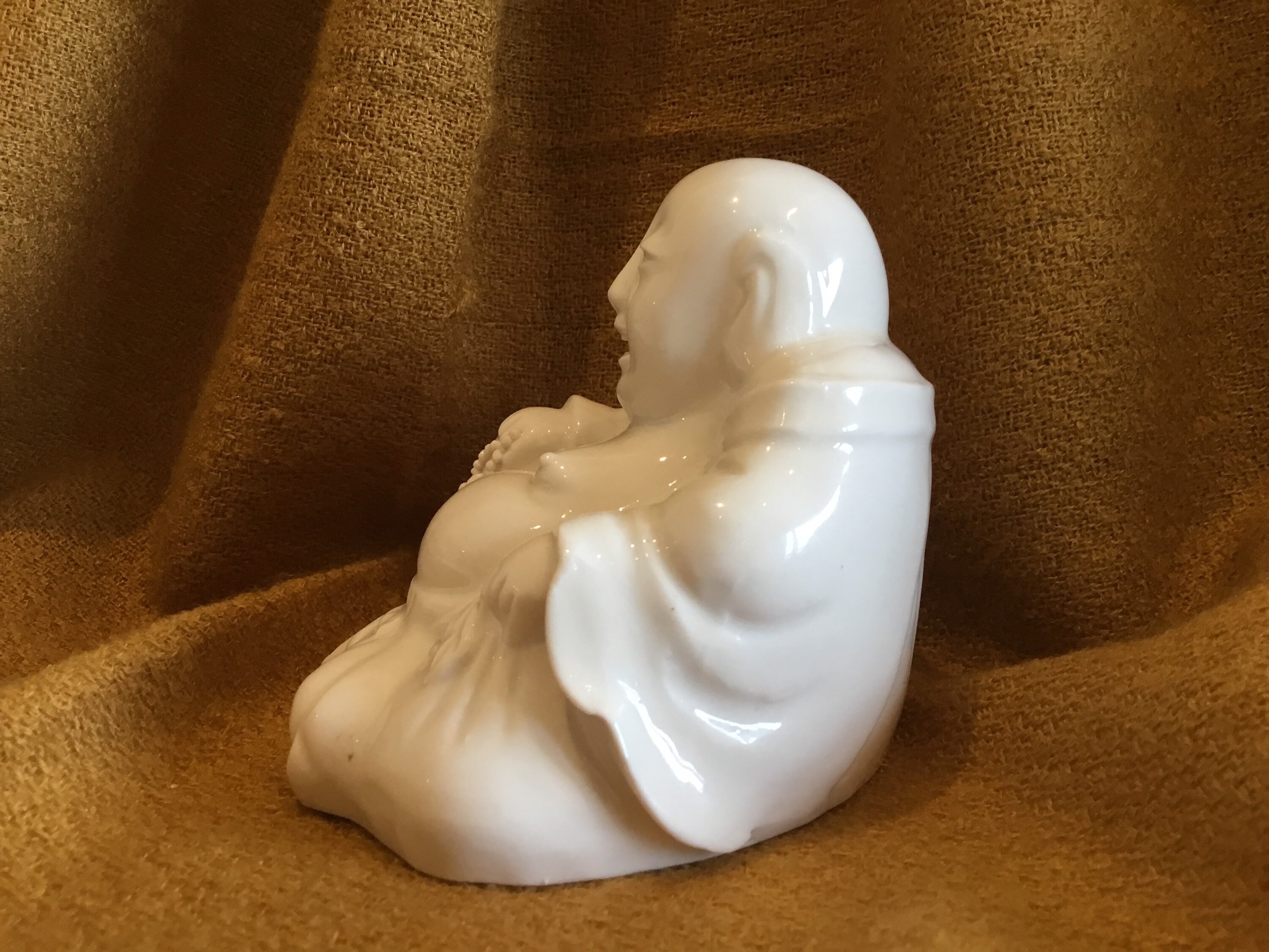Vintage Porcelain | 1950s Chinese Buddha Statue, Ivory White Ceramic Sculpture — photo 8 of 10