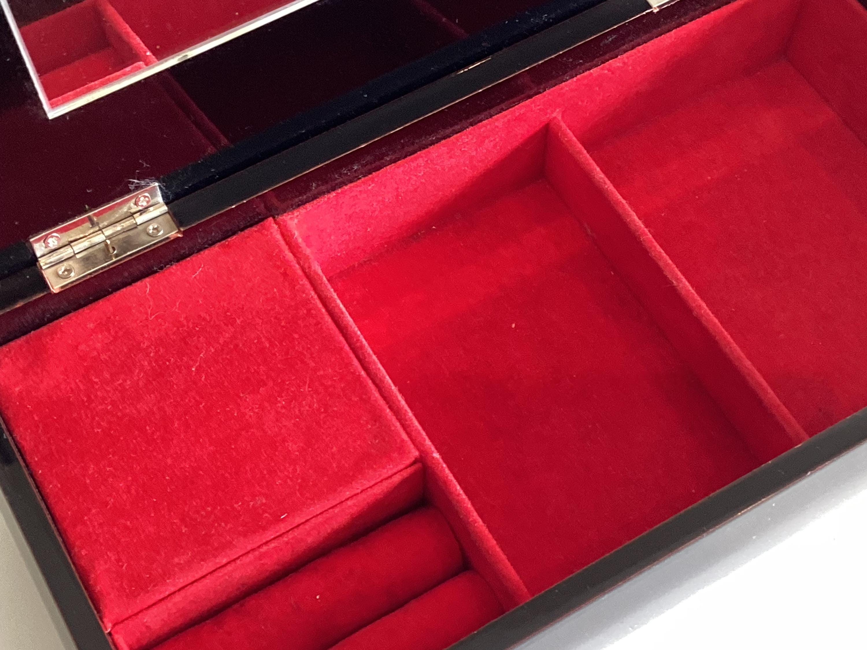 Vintage Japanese Music Box | Chokin Art Black Lacquer, Sankyo Movement Jewelry Case — photo 10 of 11