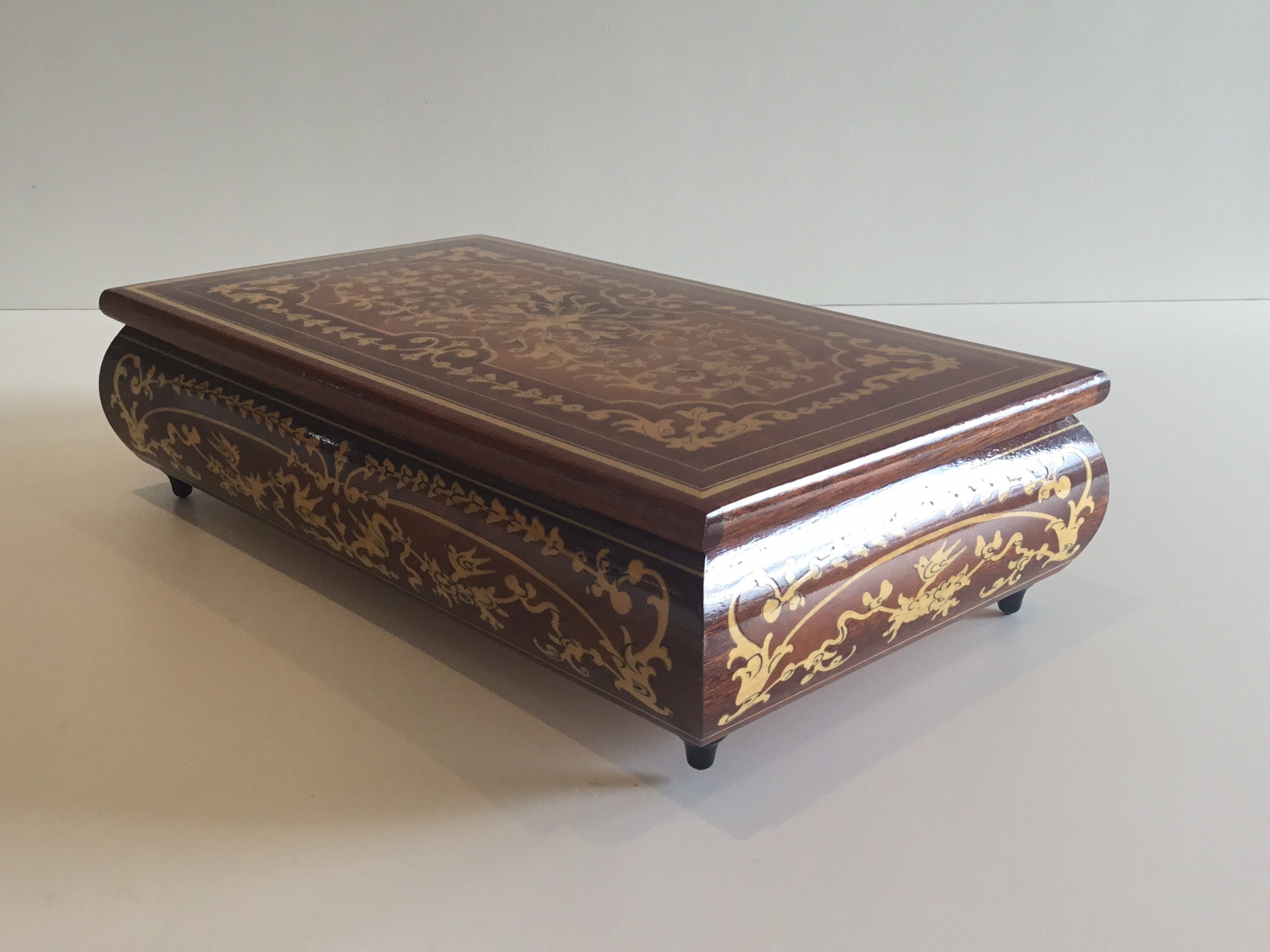 Vintage Music Box | 1960s Sorrento Italy, Wood Inlay Jewelry Box "Isle of Capri" — photo 8 of 10
