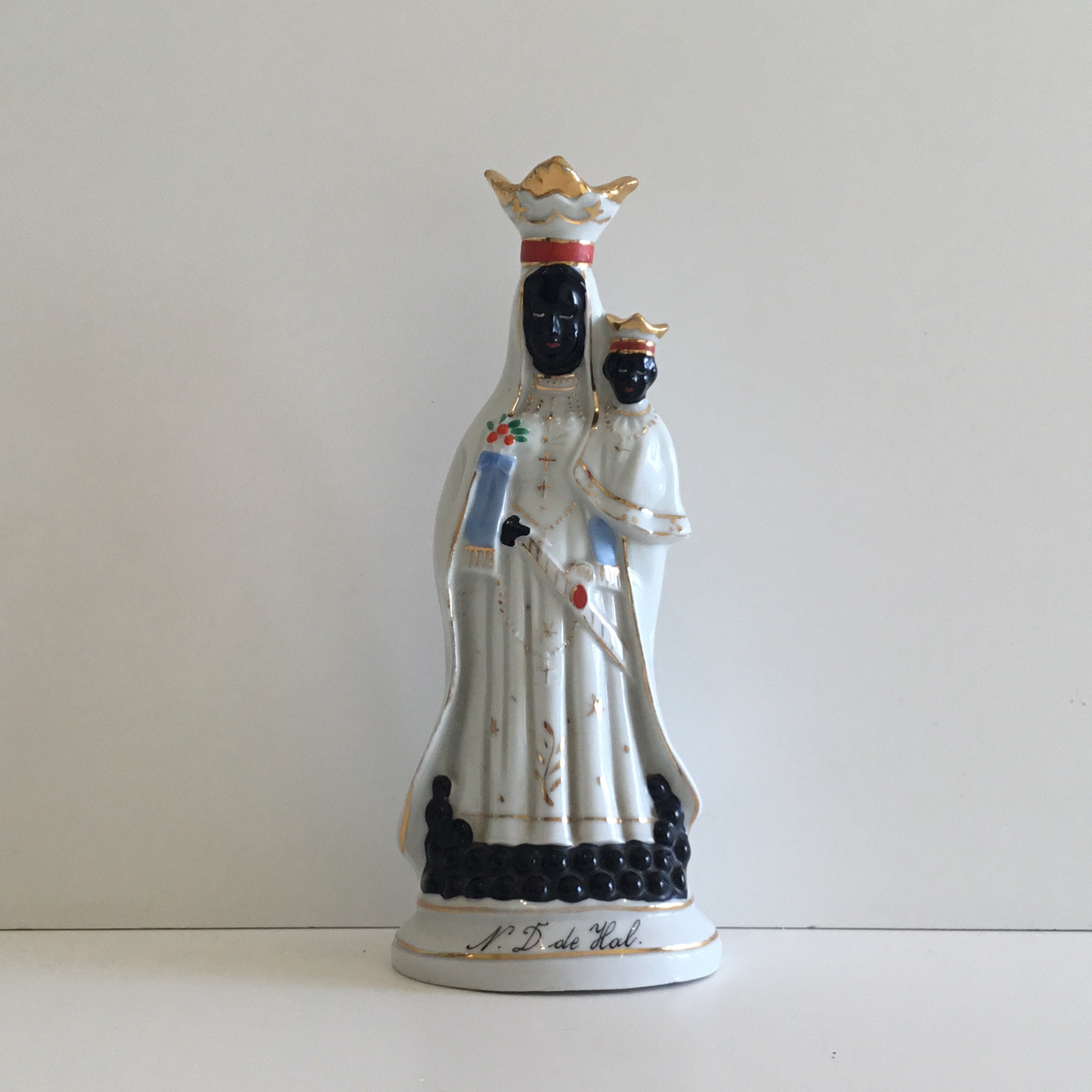 Black Madonna Statue Vintage Notre Dame de Halle Hand Painted (1930s) — photo 2 of 9