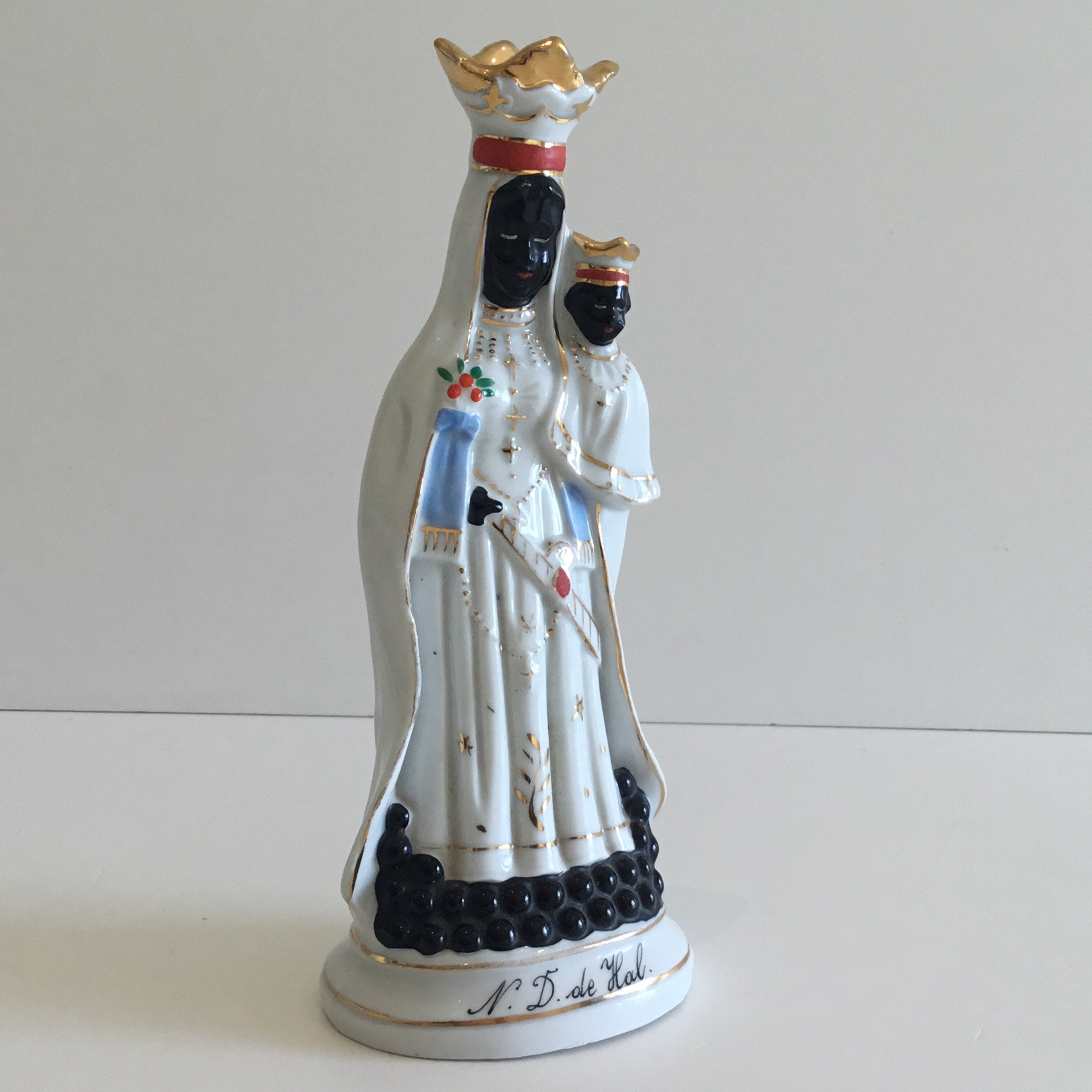 Black Madonna Statue Vintage Notre Dame de Halle Hand Painted (1930s) — photo 4 of 9