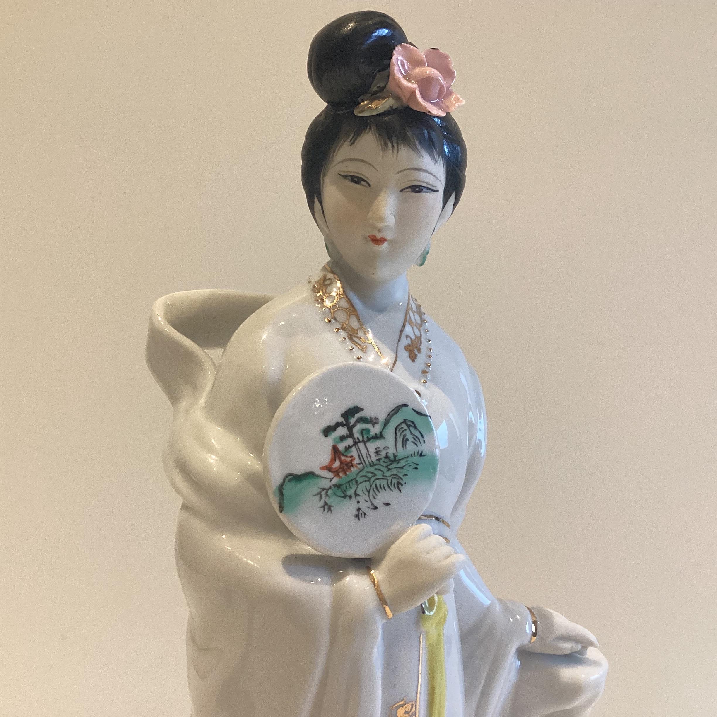 Porcelain Figurine – Chinese Vintage (1960s) Cultural Revolution, Zhongguo Zhi Zao — photo 3 of 9