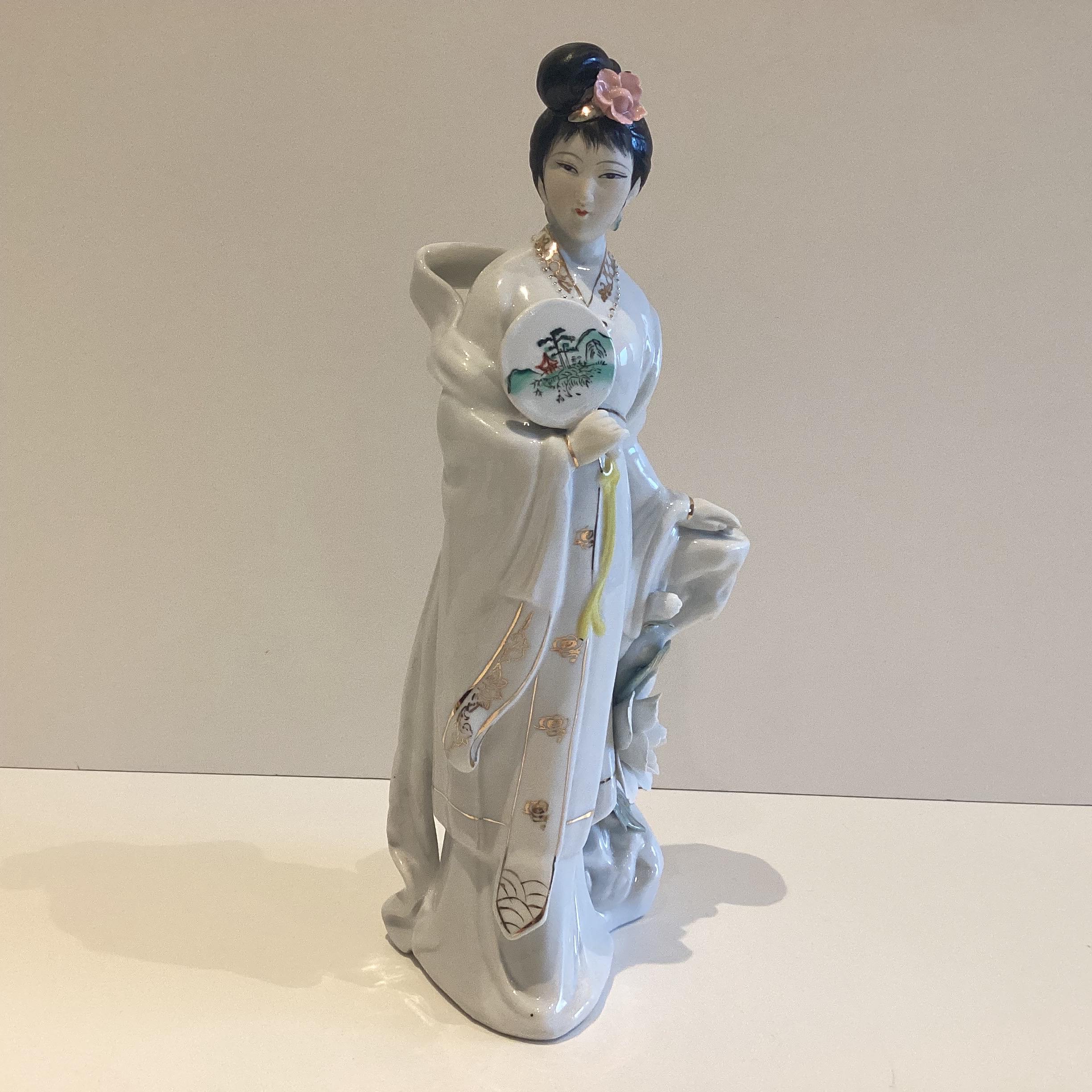 Porcelain Figurine – Chinese Vintage (1960s) Cultural Revolution, Zhongguo Zhi Zao — photo 4 of 9