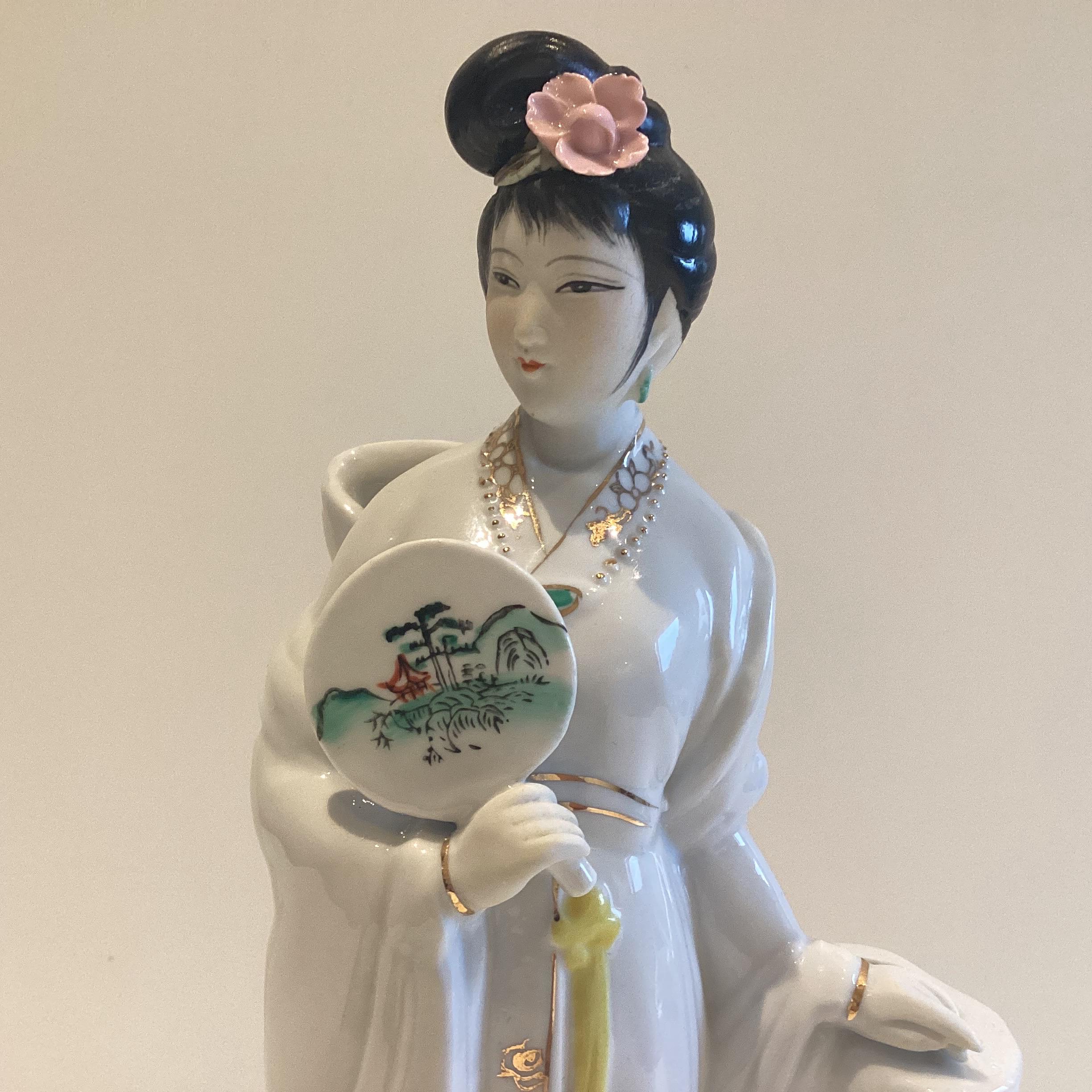 Porcelain Figurine – Chinese Vintage (1960s) Cultural Revolution, Zhongguo Zhi Zao — photo 5 of 9