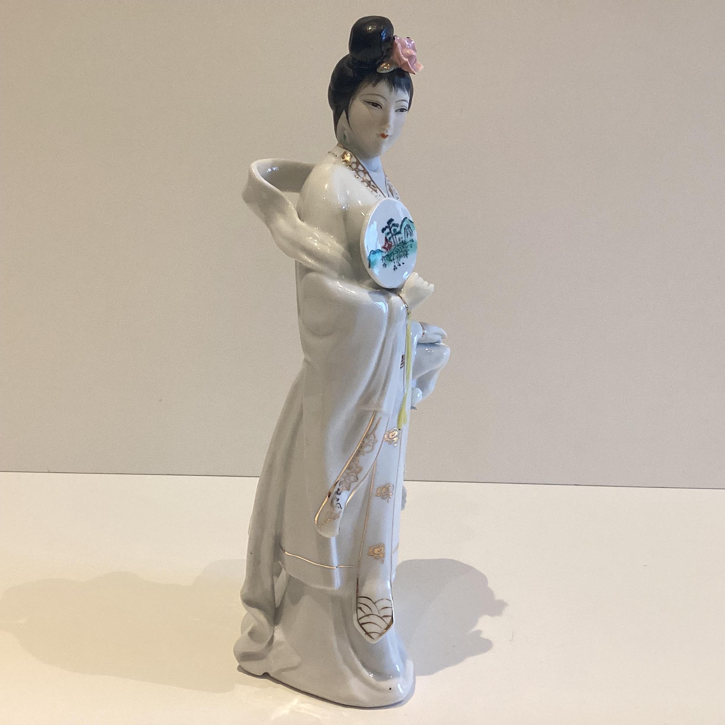Porcelain Figurine – Chinese Vintage (1960s) Cultural Revolution, Zhongguo Zhi Zao — photo 7 of 9