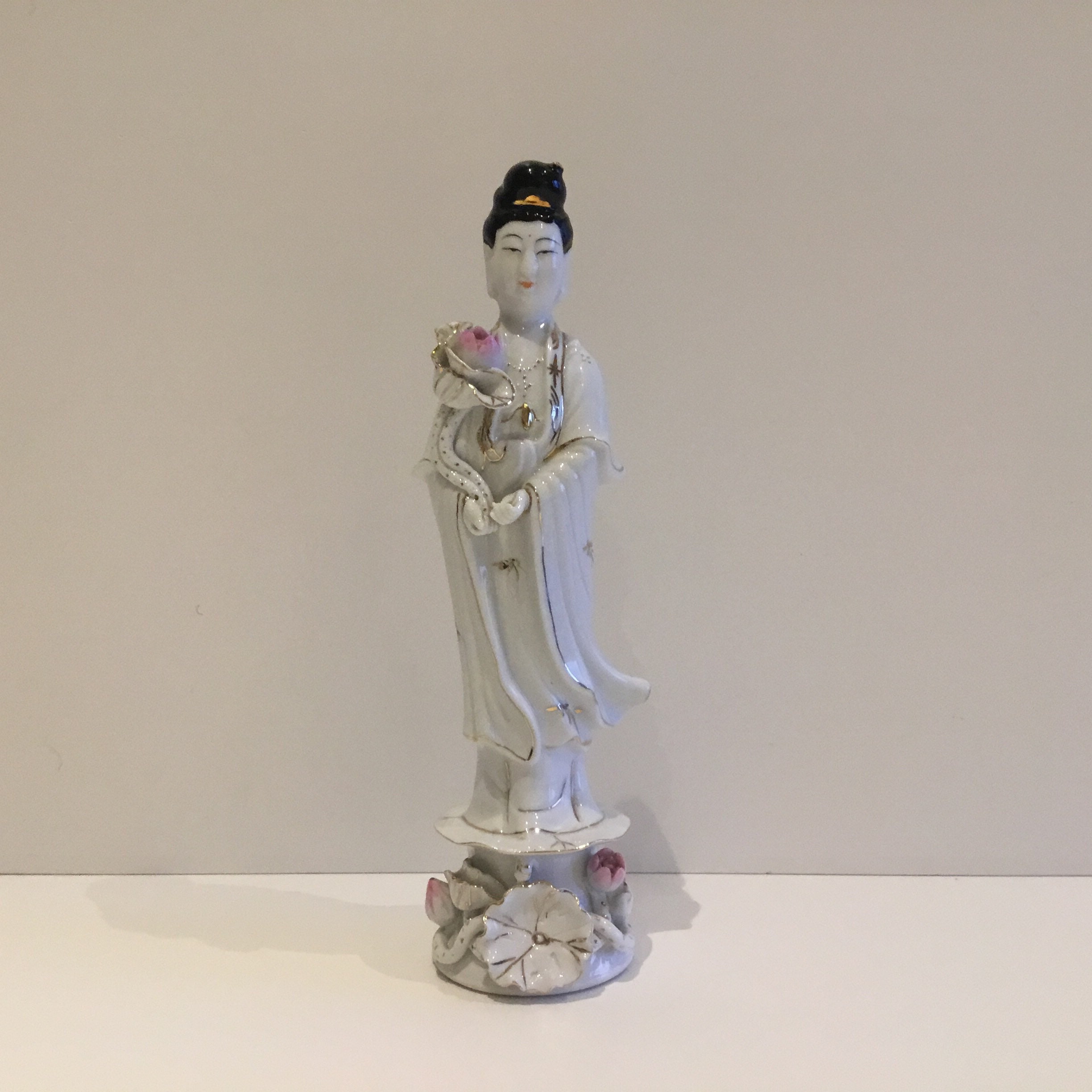 Vintage Porcelain Guan Yin | 1950s Chinese Goddess of Mercy, Hand Painted Gold Floral — photo 2 of 11