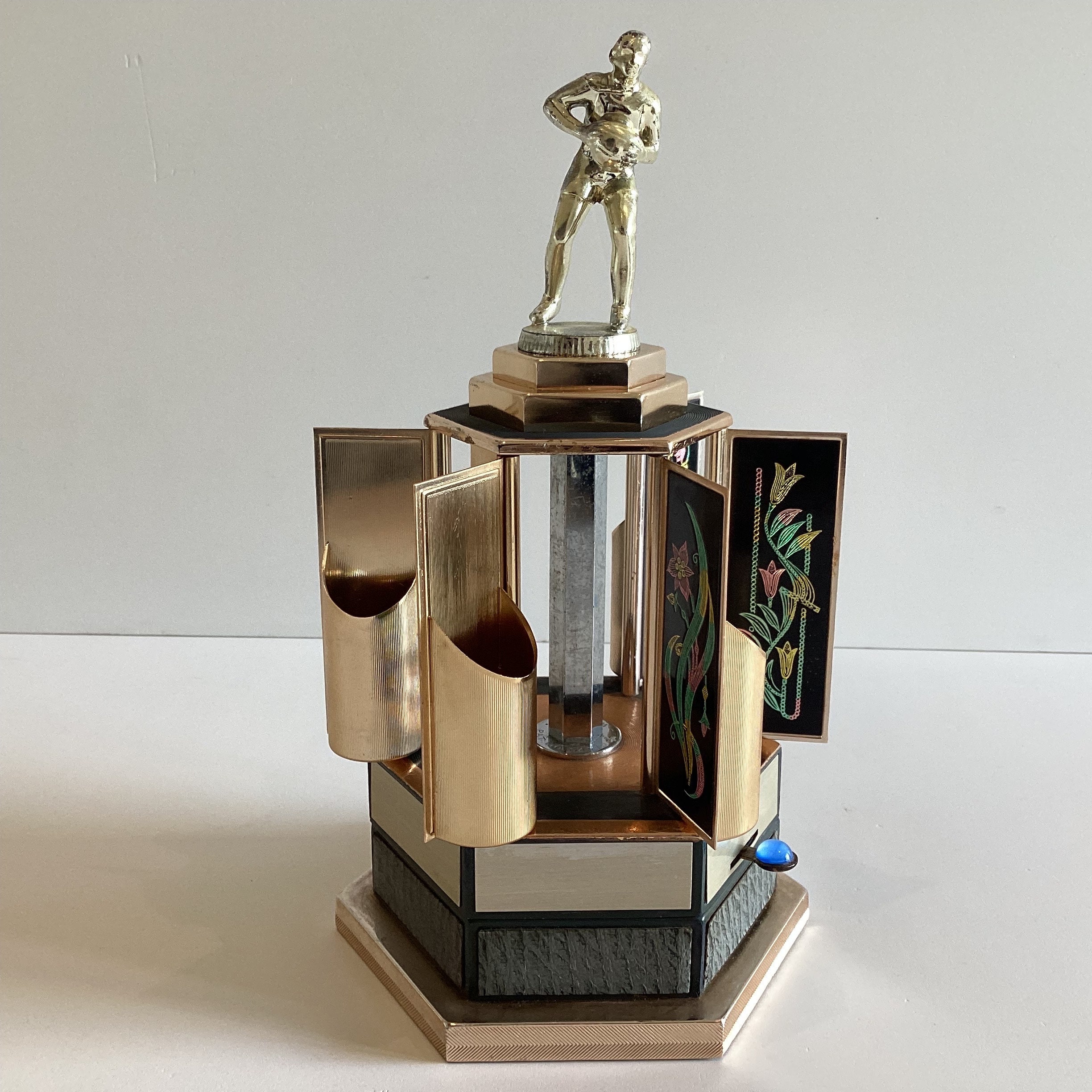 Vintage Music Box | 1960s Japanese Cigarette Dispenser, Basketball Player Mechanical — photo 6 of 9