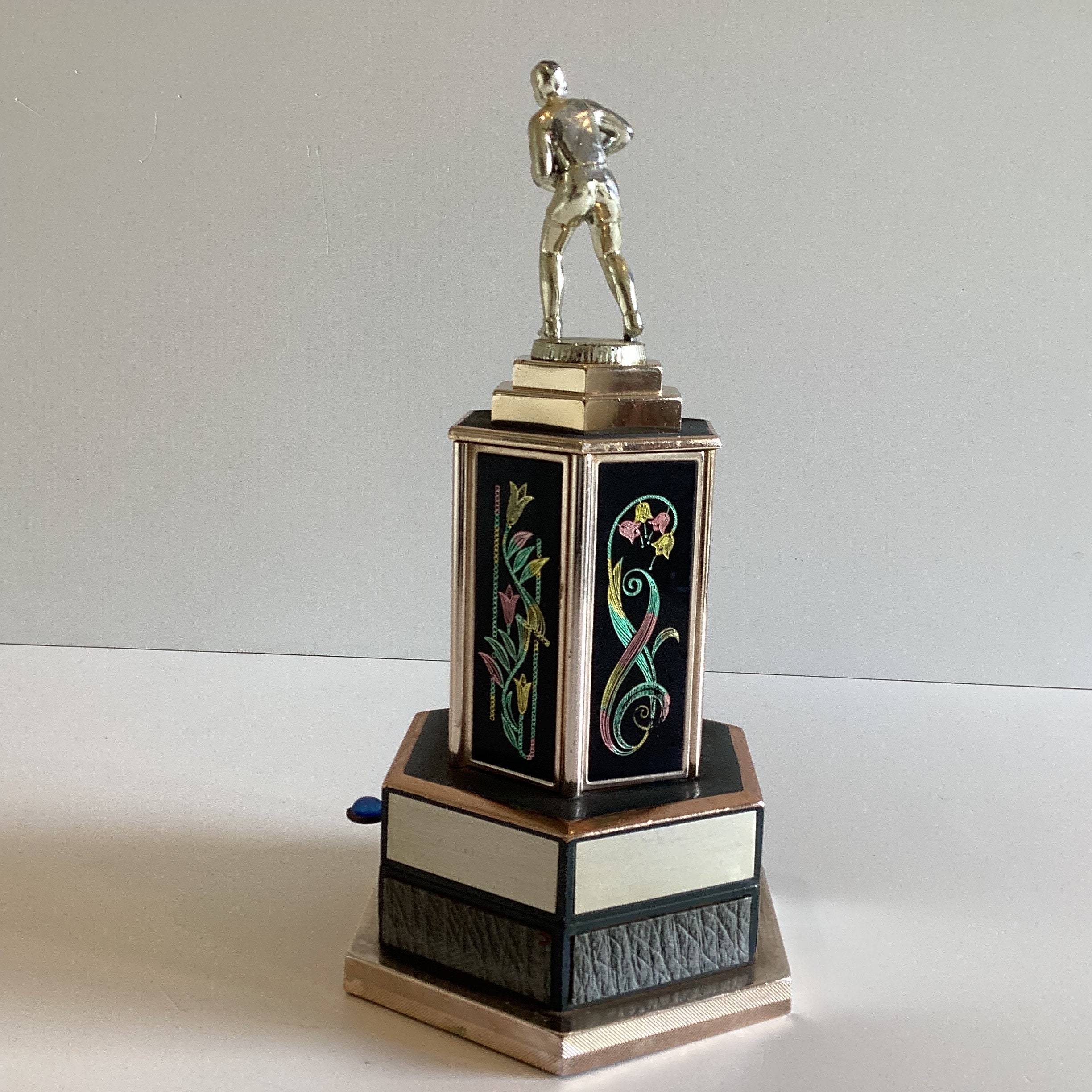 Vintage Music Box | 1960s Japanese Cigarette Dispenser, Basketball Player Mechanical — photo 7 of 9