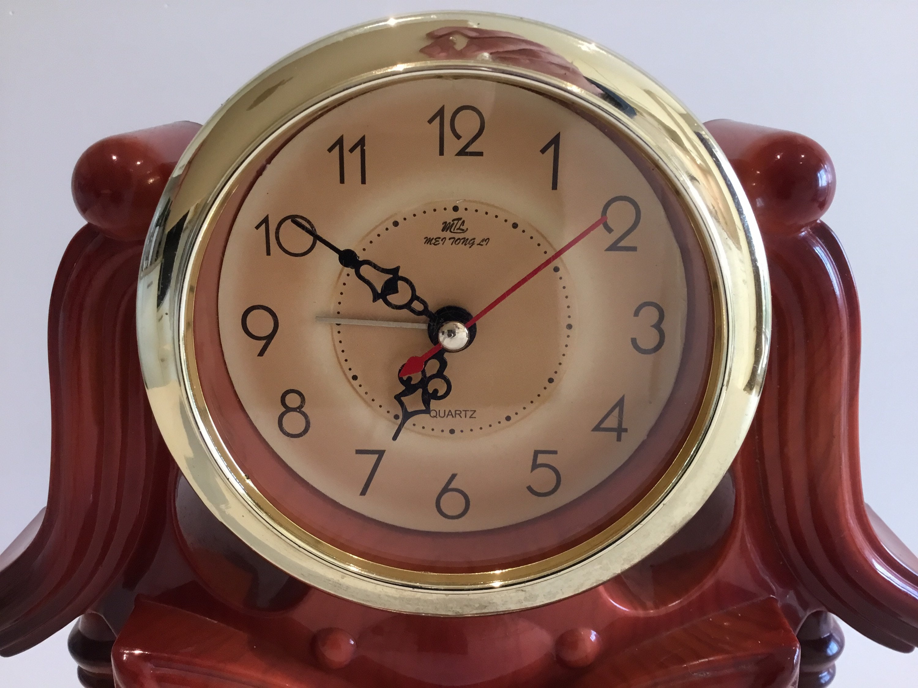 Vintage Alarm Clock | 1980s Chinese Torsion Pendulum, Plastic Novelty Clock Working — photo 6 of 10