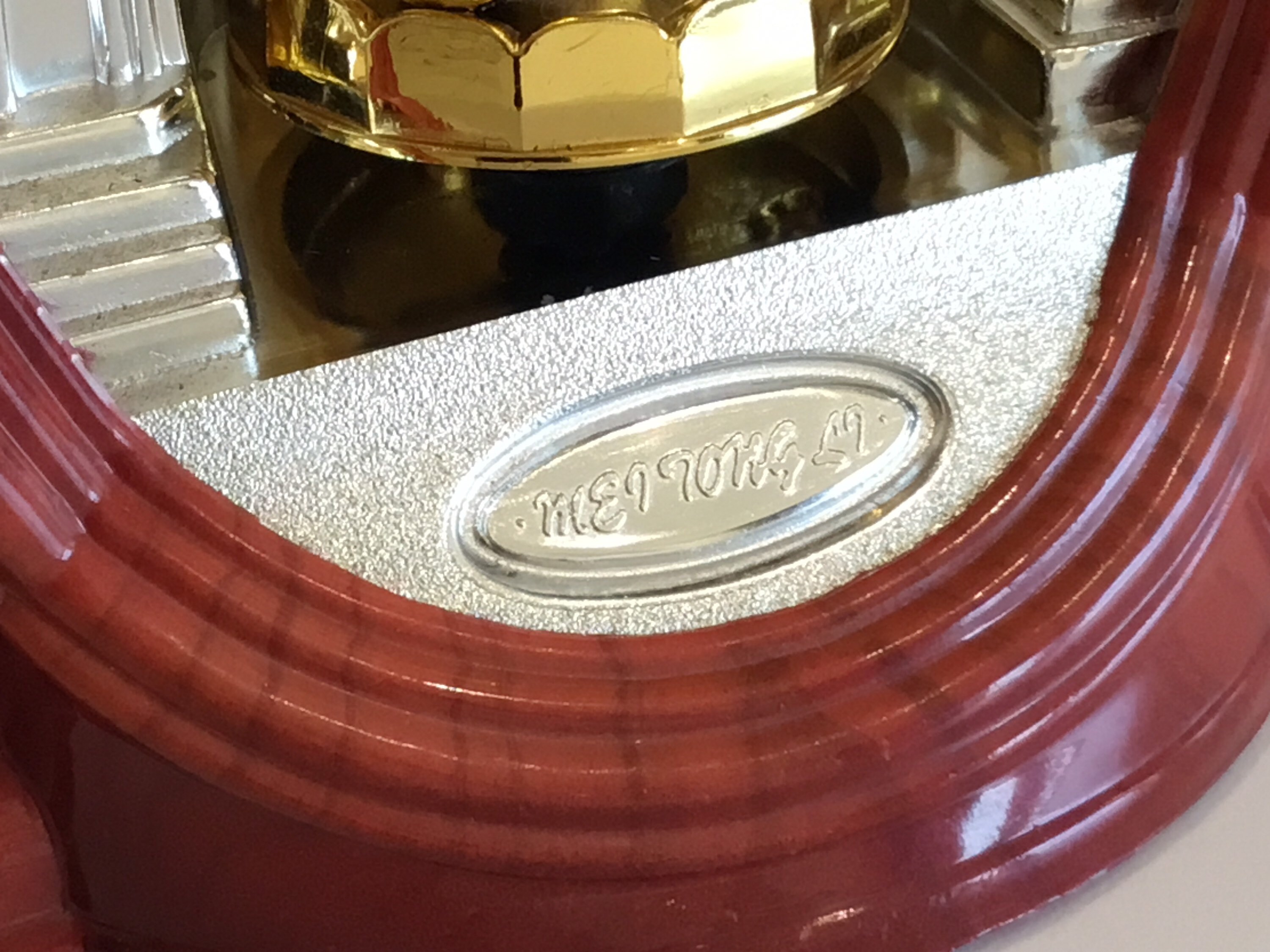 Vintage Alarm Clock | 1980s Chinese Torsion Pendulum, Plastic Novelty Clock Working — photo 7 of 10