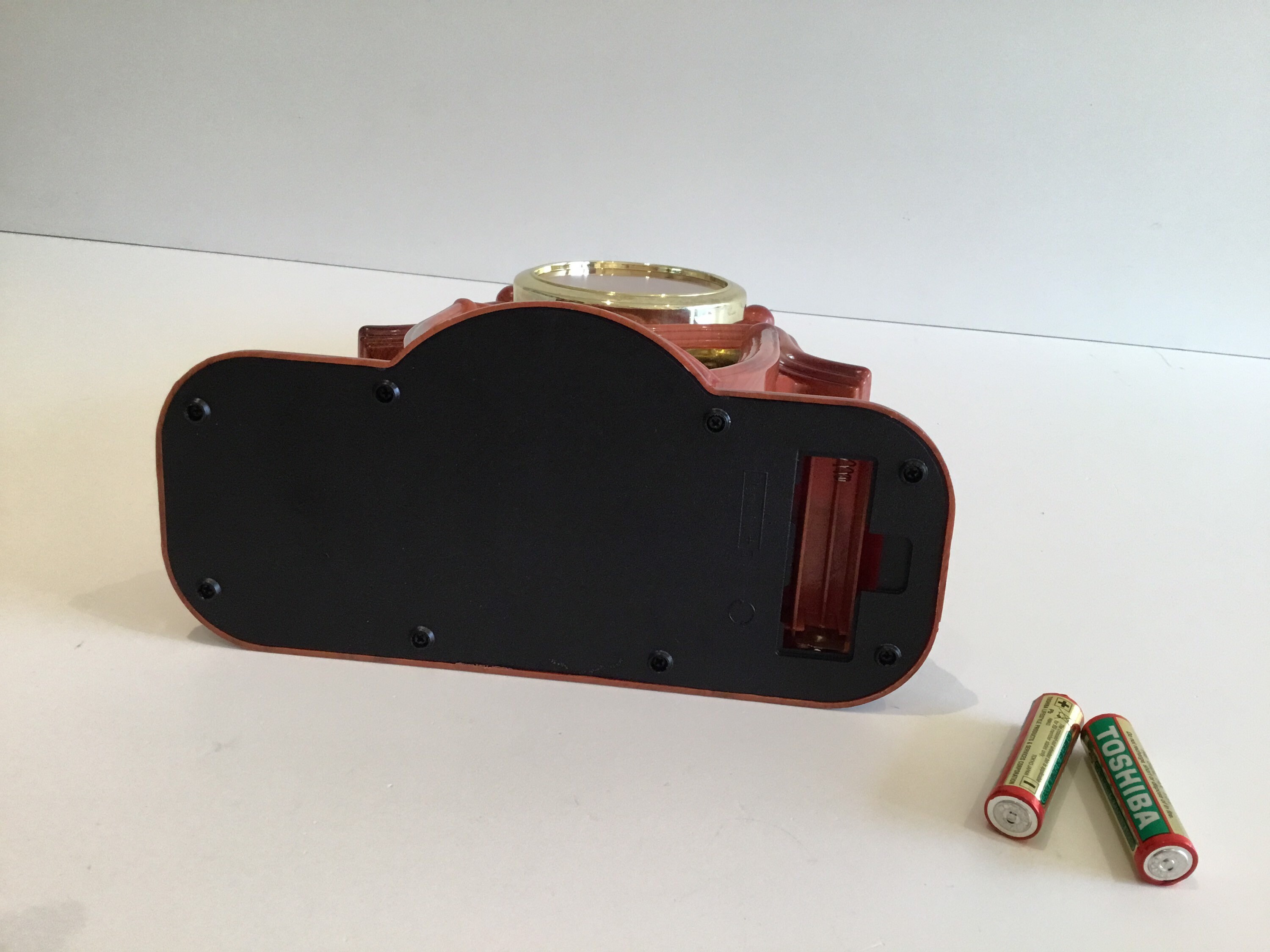 Vintage Alarm Clock | 1980s Chinese Torsion Pendulum, Plastic Novelty Clock Working — photo 10 of 10