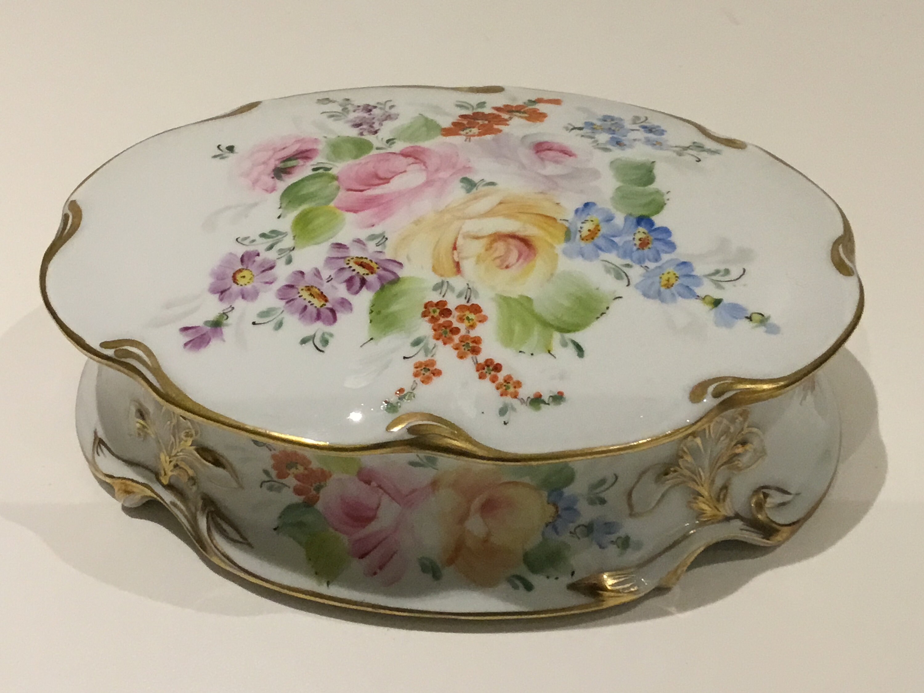 Porcelain Vintage Limoges France G.B. Hand Painted Box (1950s) — photo 6 of 7