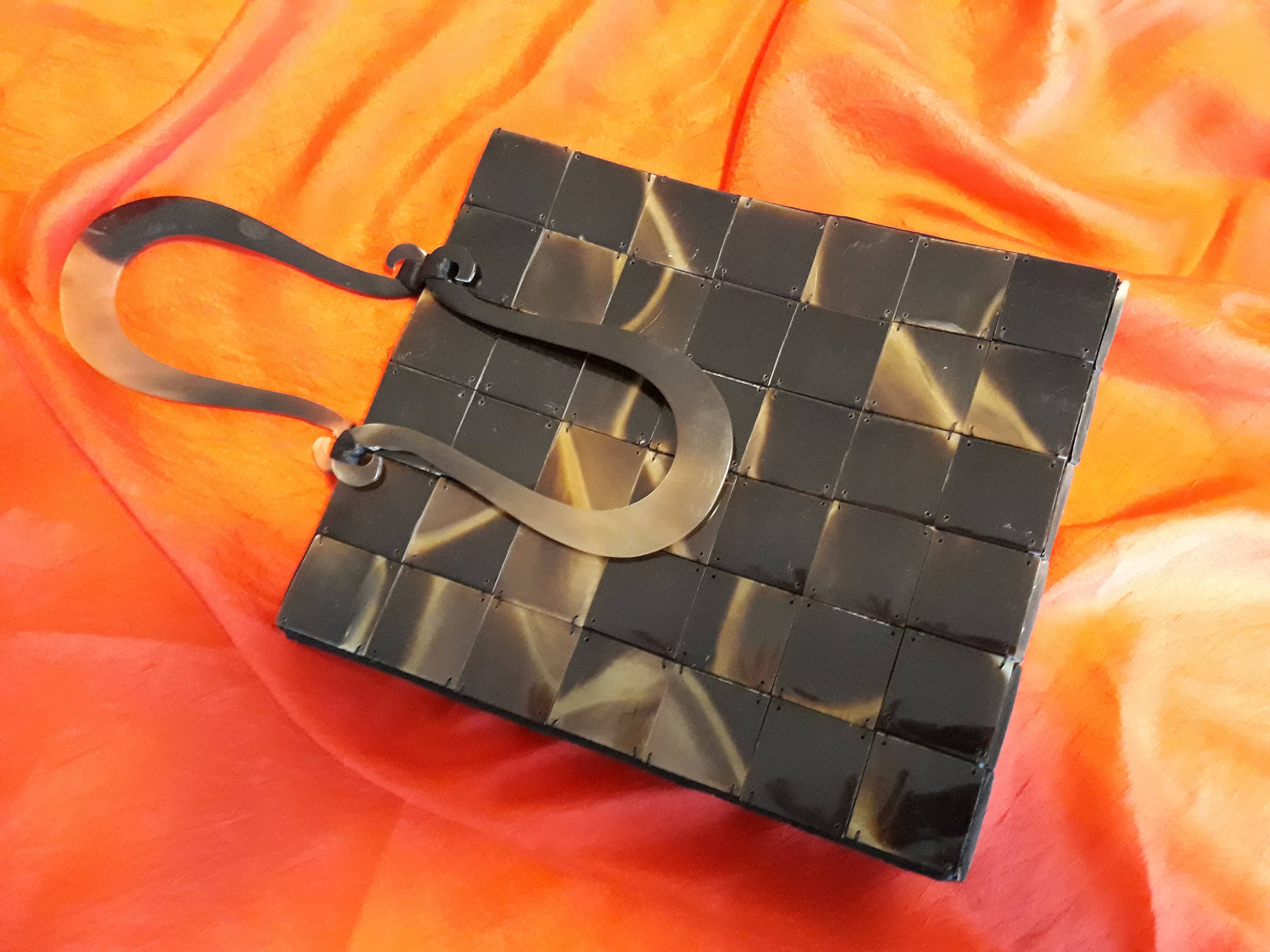Vintage Handbag – Art Deco Style Handmade Buffalo Horn Evening Bag (1950s) — photo 3 of 7