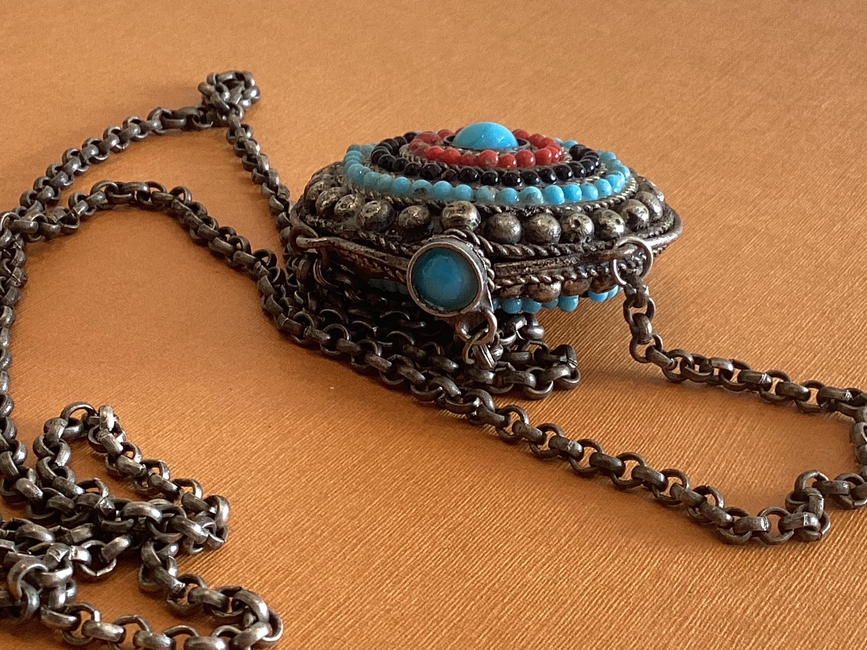 Antique Tibetan Snuff Bottle (1900s) – Silver Ritual Container with Chain — photo 3 of 8