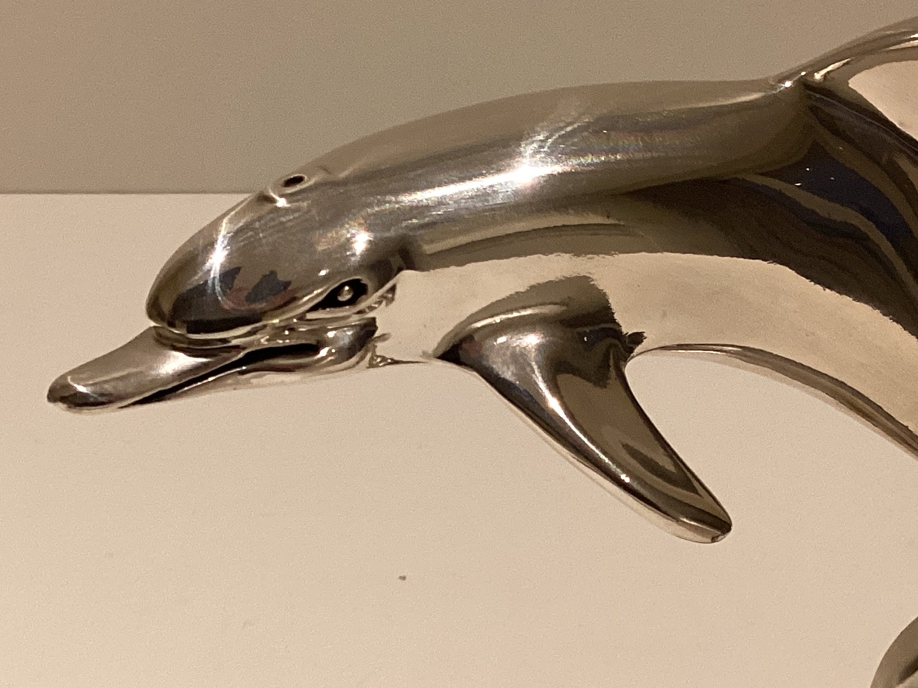 Vintage Italian Sculpture | Marcello Giorgio Silver Dolphin, 1970s Laminated Resin Art — photo 6 of 8