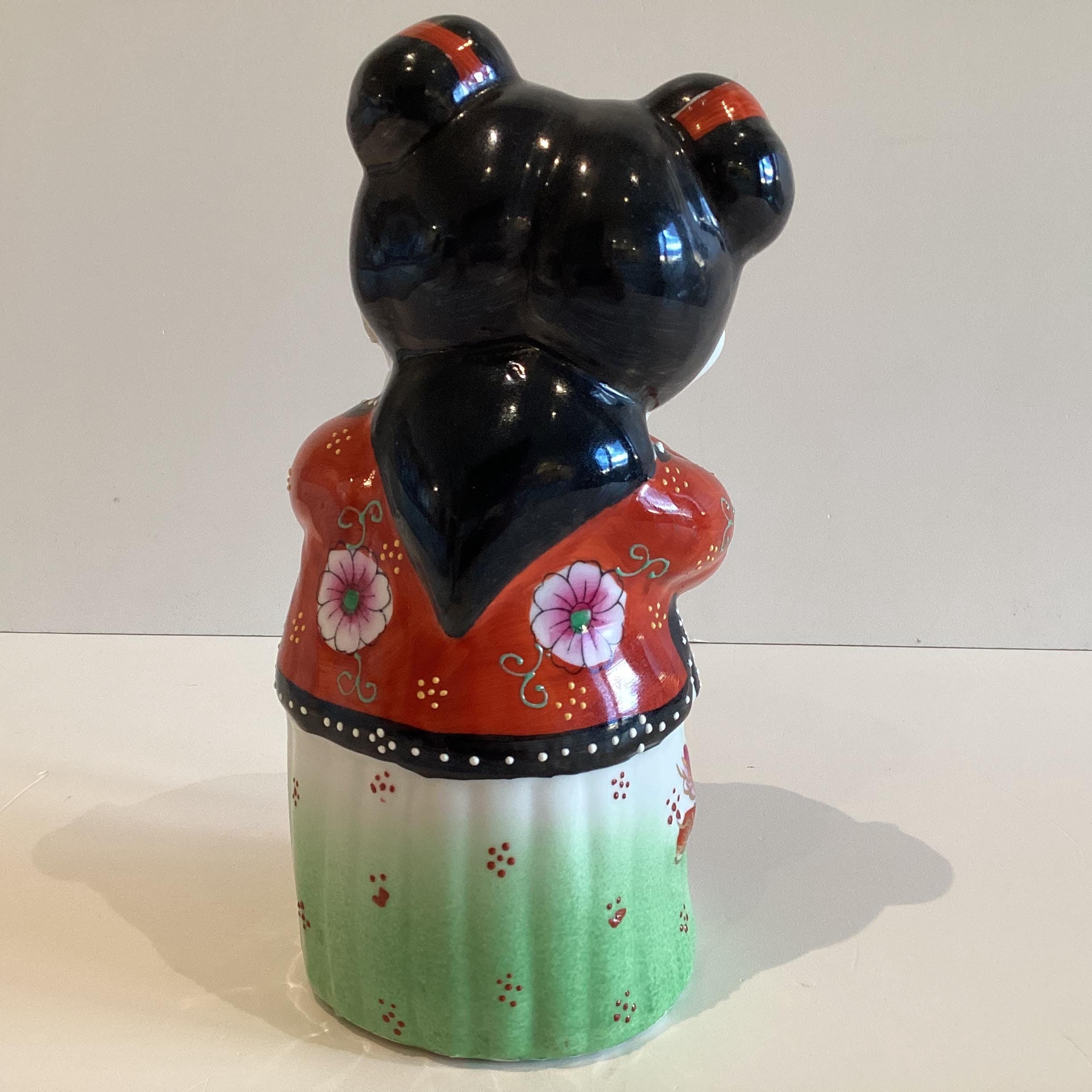 Porcelain Figurine (1950s) – Hand-Painted Collectible, Republic of China Vintage — photo 6 of 10