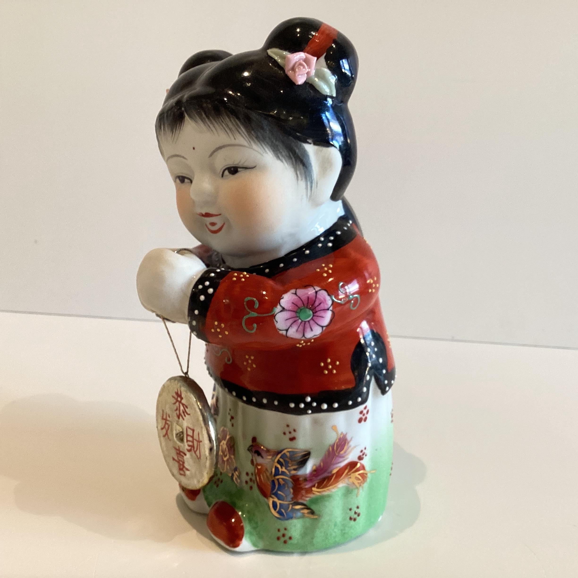 Porcelain Figurine (1950s) – Hand-Painted Collectible, Republic of China Vintage — photo 7 of 10