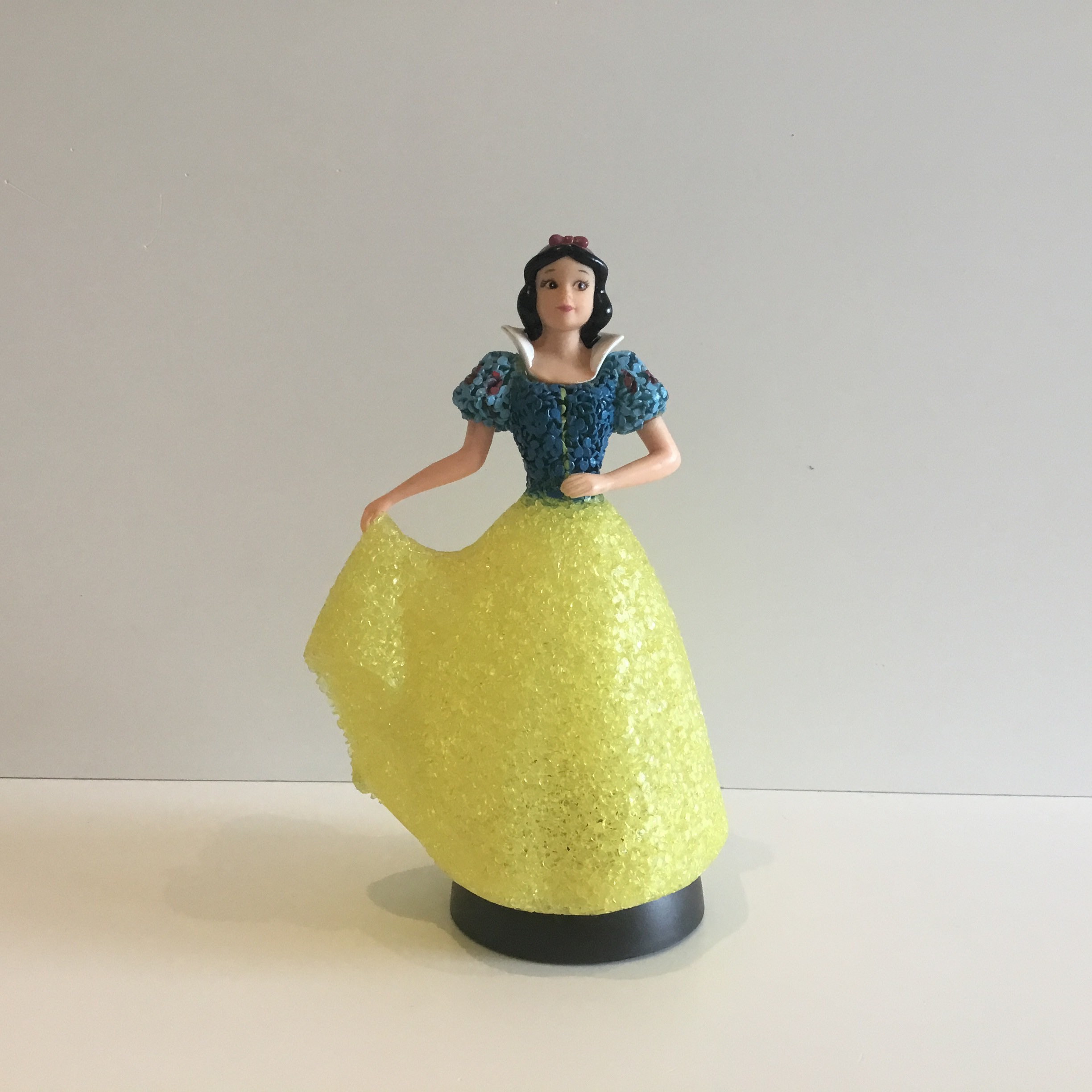 Vintage Disney Lamp – Snow White Lighted Night Figurine (Home Décor Collectible) — photo 2 of 10