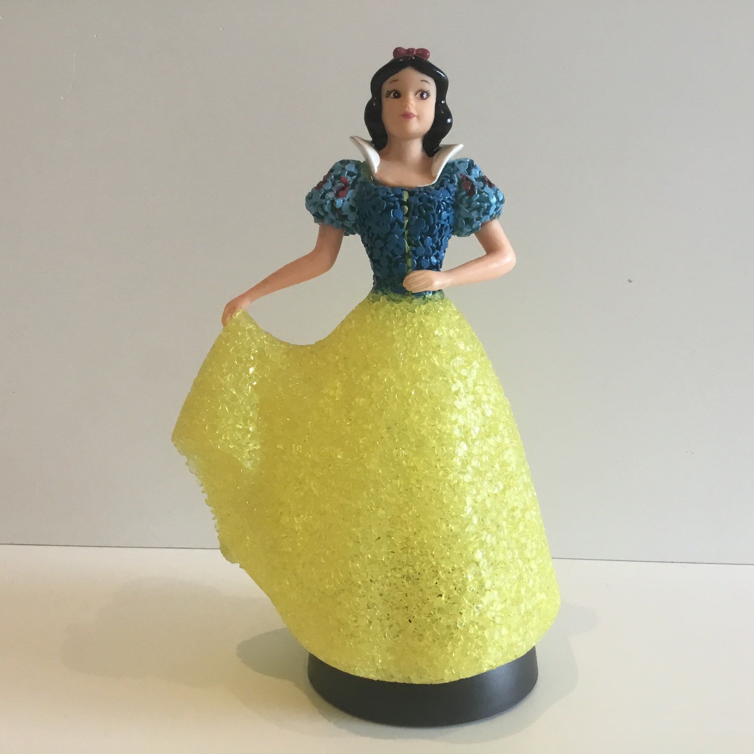 Vintage Disney Lamp – Snow White Lighted Night Figurine (Home Décor Collectible) — photo 3 of 10