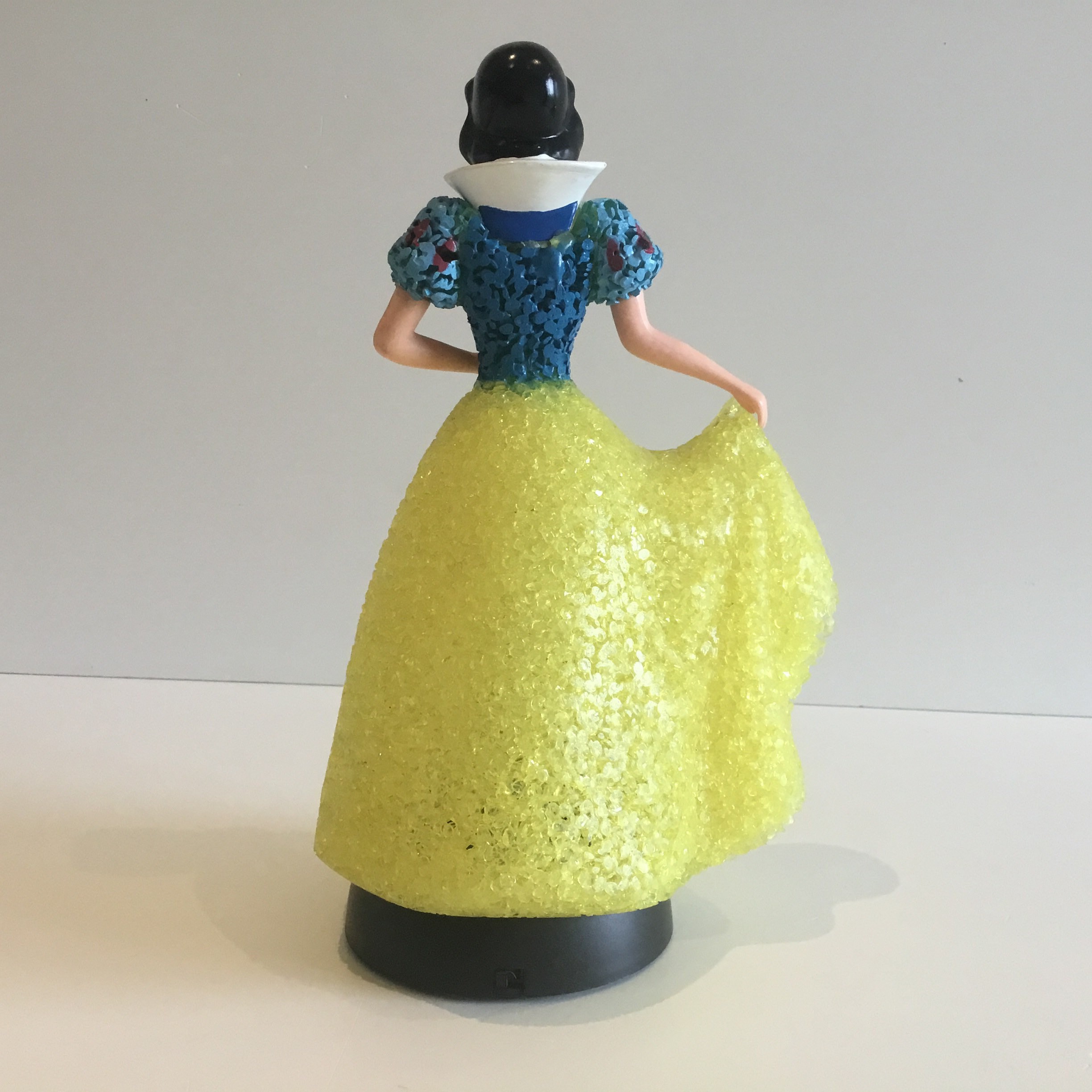 Vintage Disney Lamp – Snow White Lighted Night Figurine (Home Décor Collectible) — photo 7 of 10